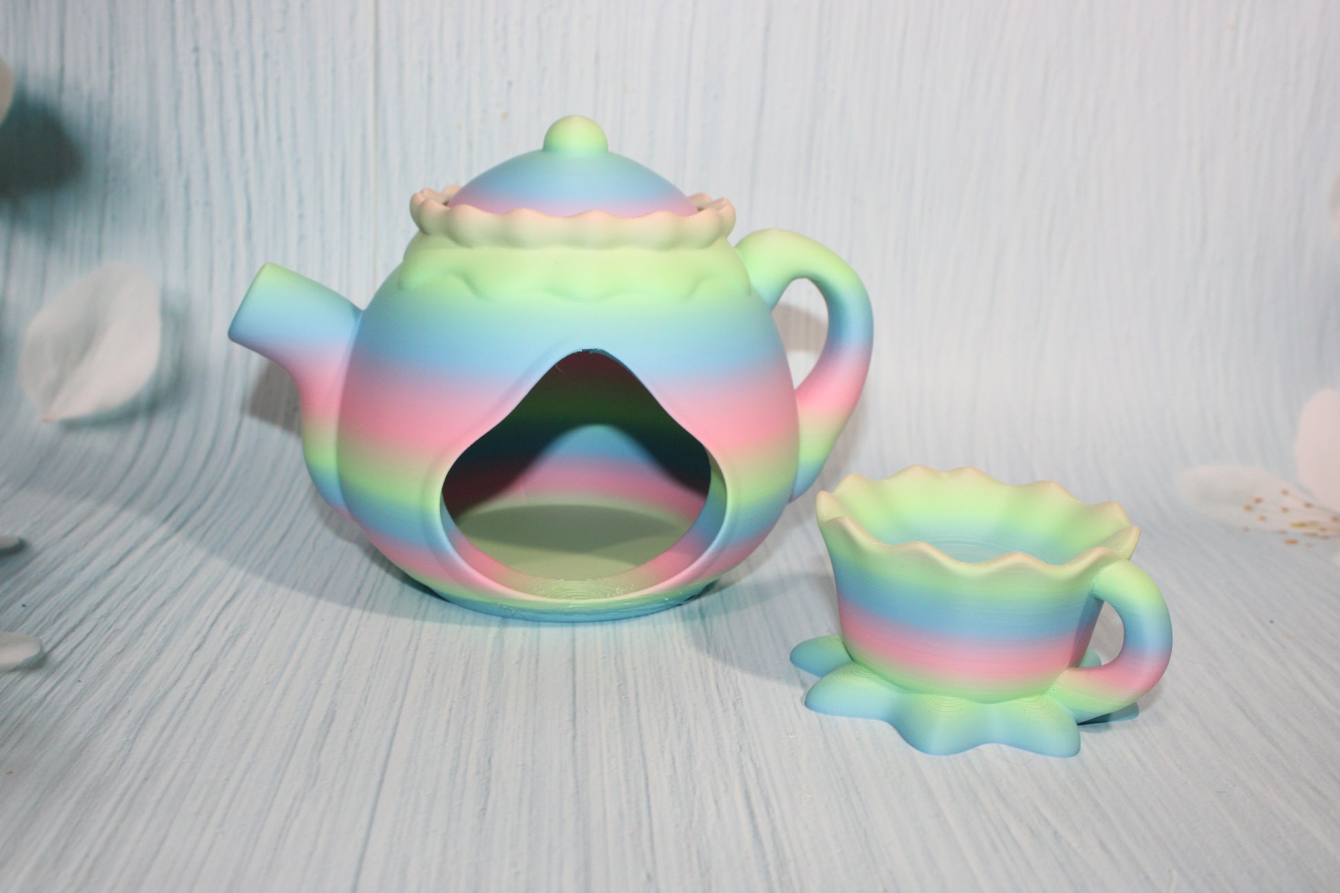 Tea Otter Play set- Everything Included- Comes with 2 Otters-3d printed - Wonderland 3D Printing 