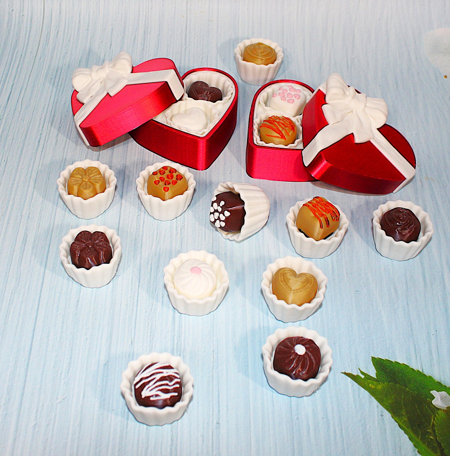 Valentines Heart box with Chocolate Clickers-3d printed-Chocolates are randomly selected - Wonderland 3D Printing 