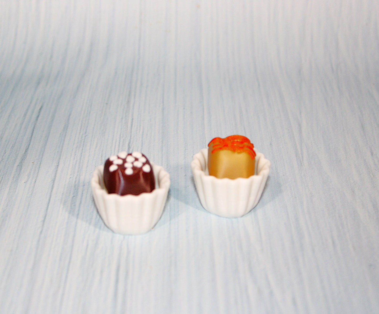 Valentines Heart box with Chocolate Clickers-3d printed-Chocolates are randomly selected - Wonderland 3D Printing 