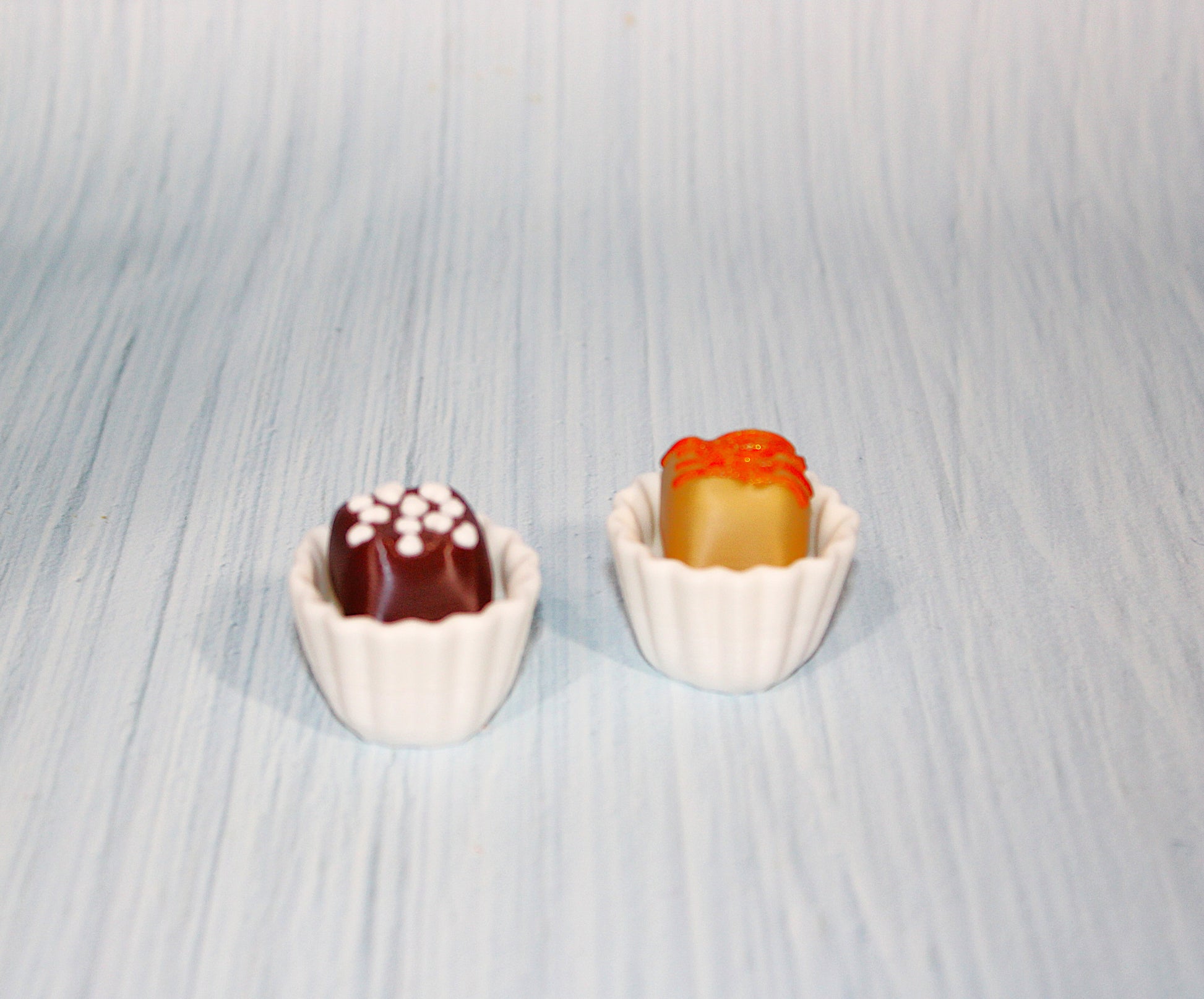 Valentines Heart box with Chocolate Clickers-3d printed-Chocolates are randomly selected - Wonderland 3D Printing 