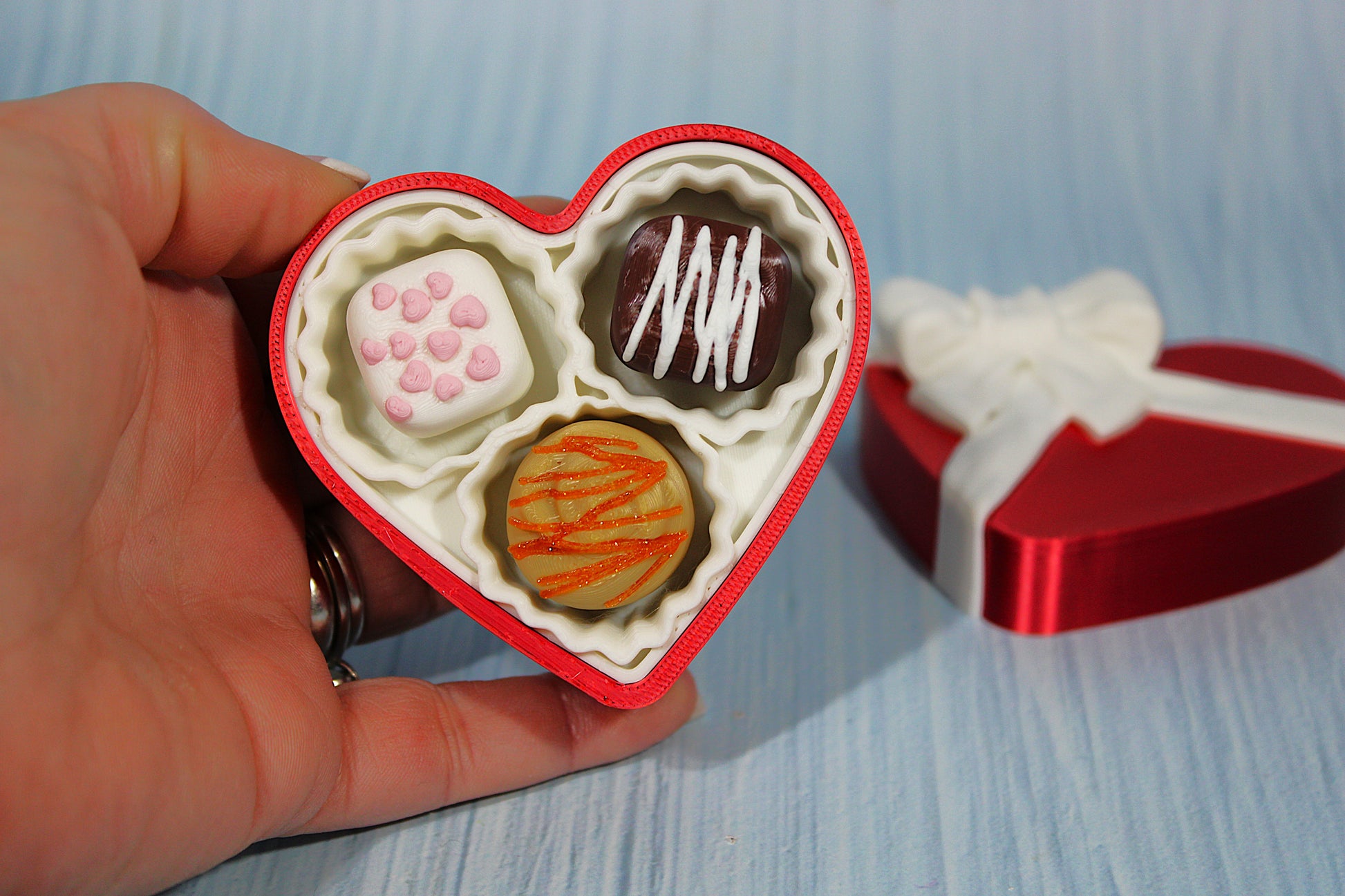 Valentines Heart box with Chocolate Clickers-3d printed-Chocolates are randomly selected - Wonderland 3D Printing 