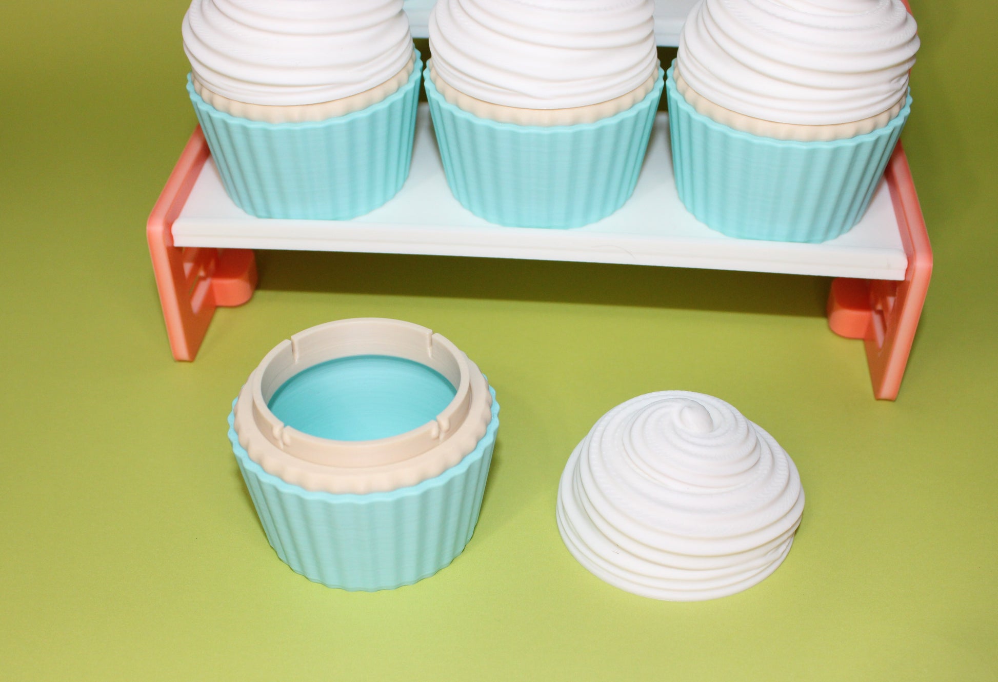 Cupcakes & Stand with Minis-3D Printed Articulated Fidget Toys. Great for Birthday Parties! - Wonderland 3D Printing 