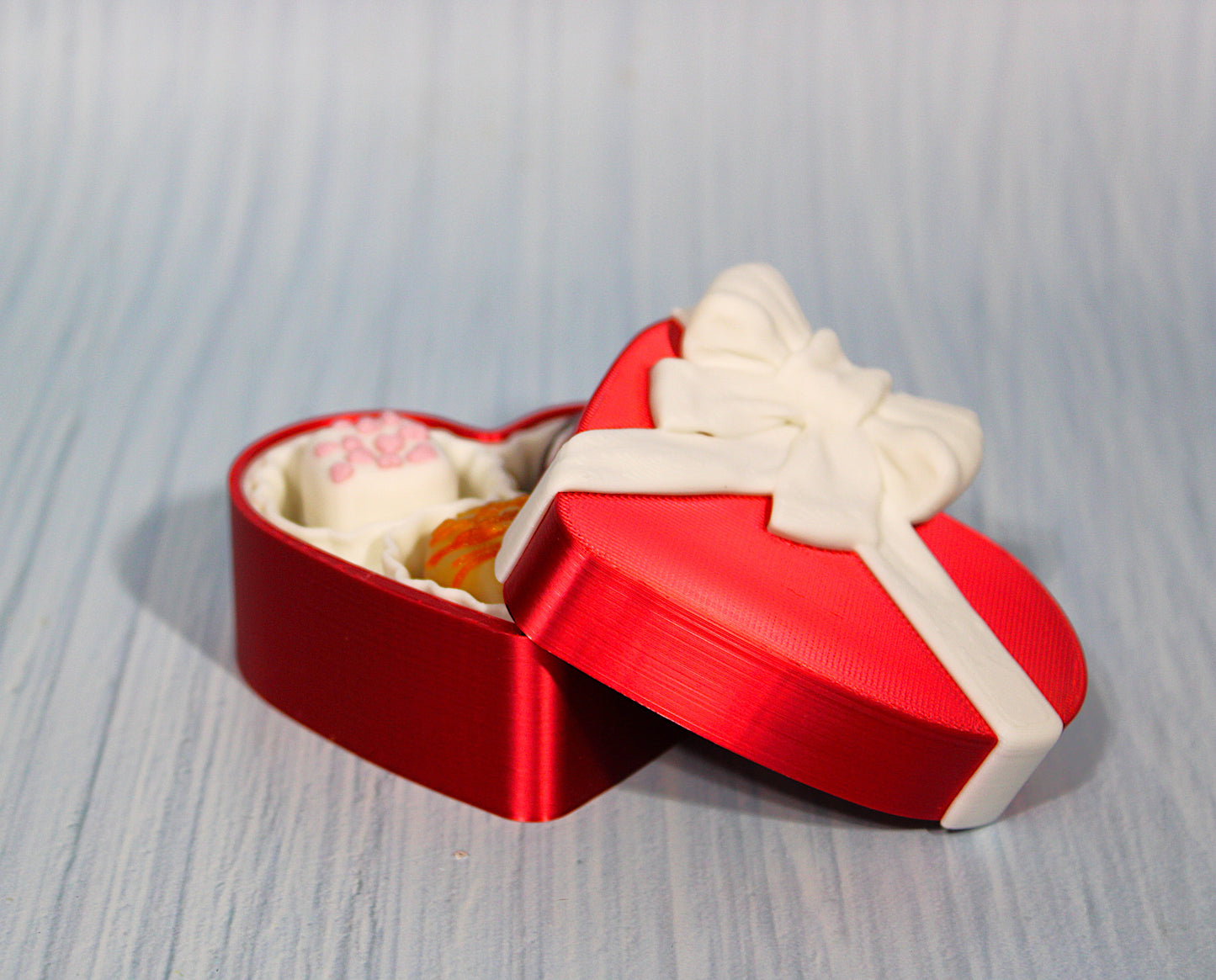 Valentines Heart box with Chocolate Clickers-3d printed-Chocolates are randomly selected - Wonderland 3D Printing 