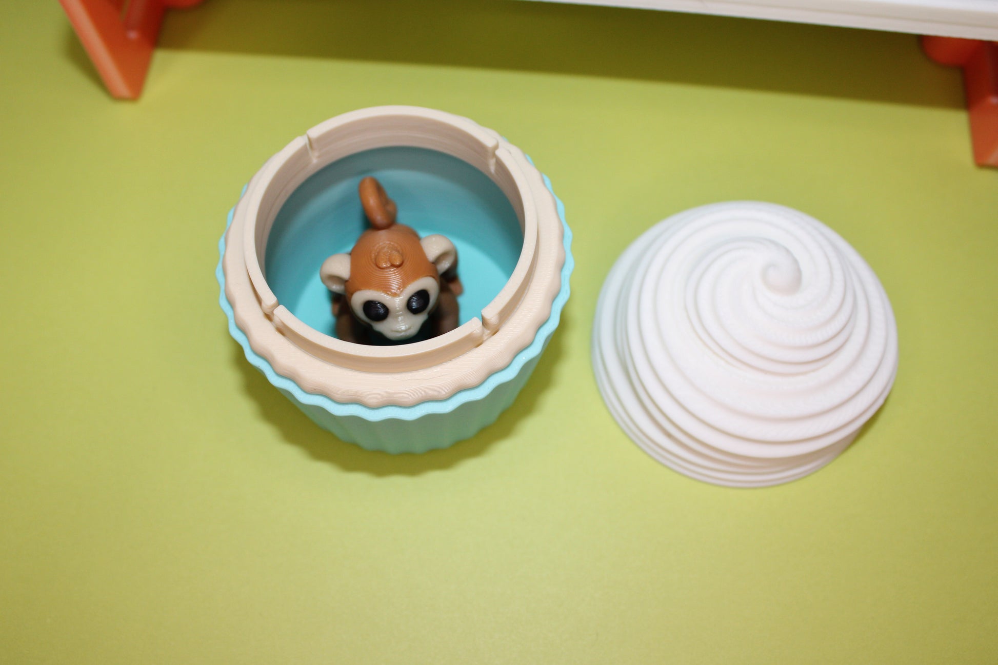 Cupcakes & Stand with Minis-3D Printed Articulated Fidget Toys. Great for Birthday Parties! - Wonderland 3D Printing 