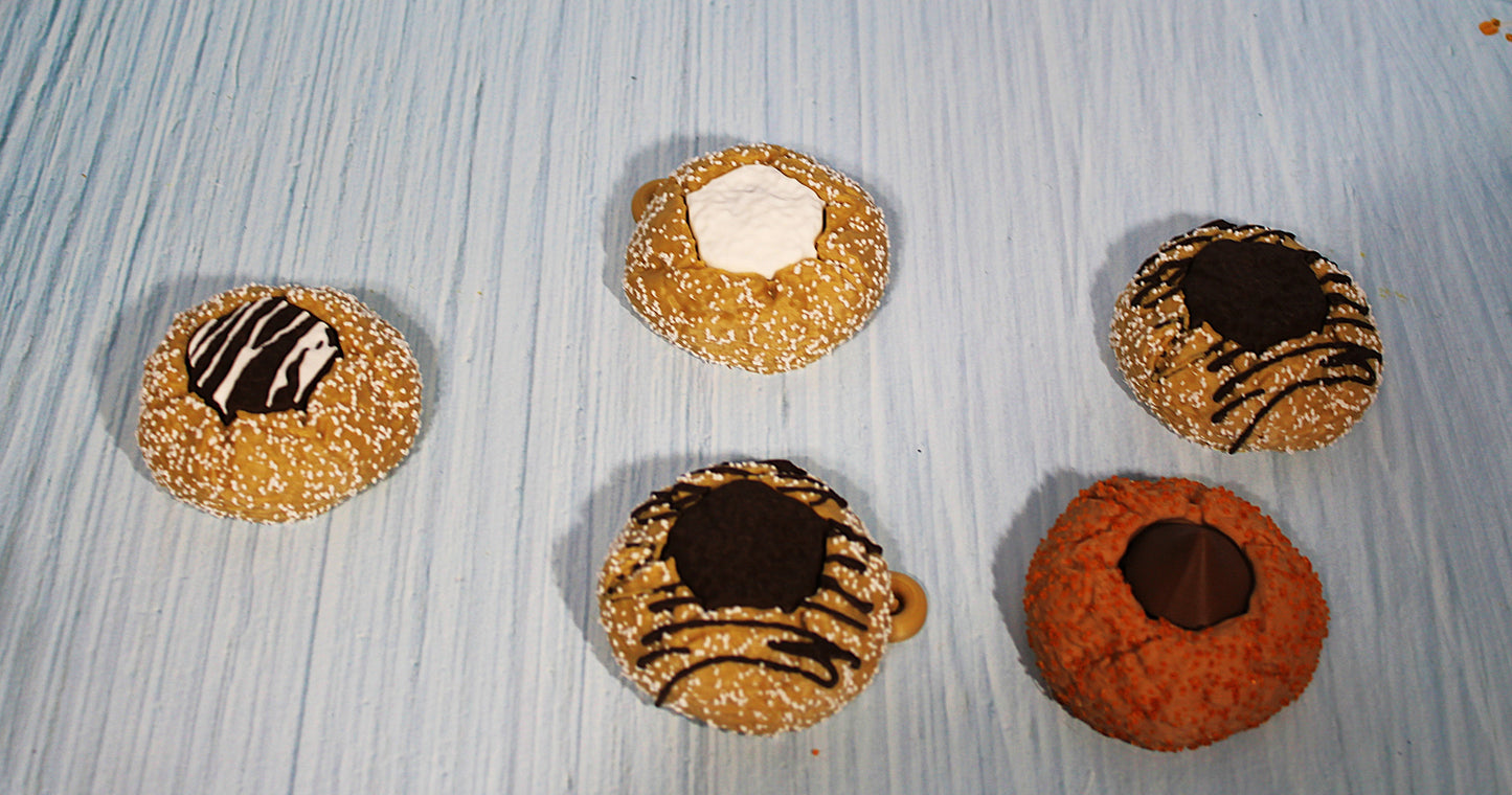 Thumb Print Cookie Clickers-3d printed - Wonderland 3D Printing 