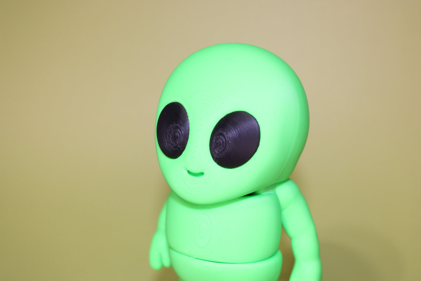 Roller-Skating Alien 6.5 inches Tall -3D Printed Flexi Fidget Figurines - Wonderland 3D Printing 