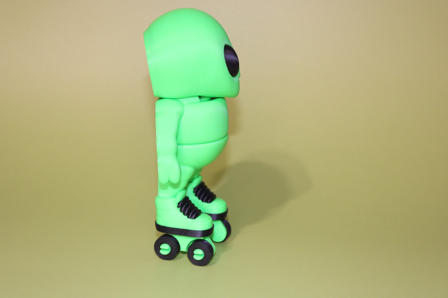 Roller-Skating Alien 6.5 inches Tall -3D Printed Flexi Fidget Figurines - Wonderland 3D Printing 