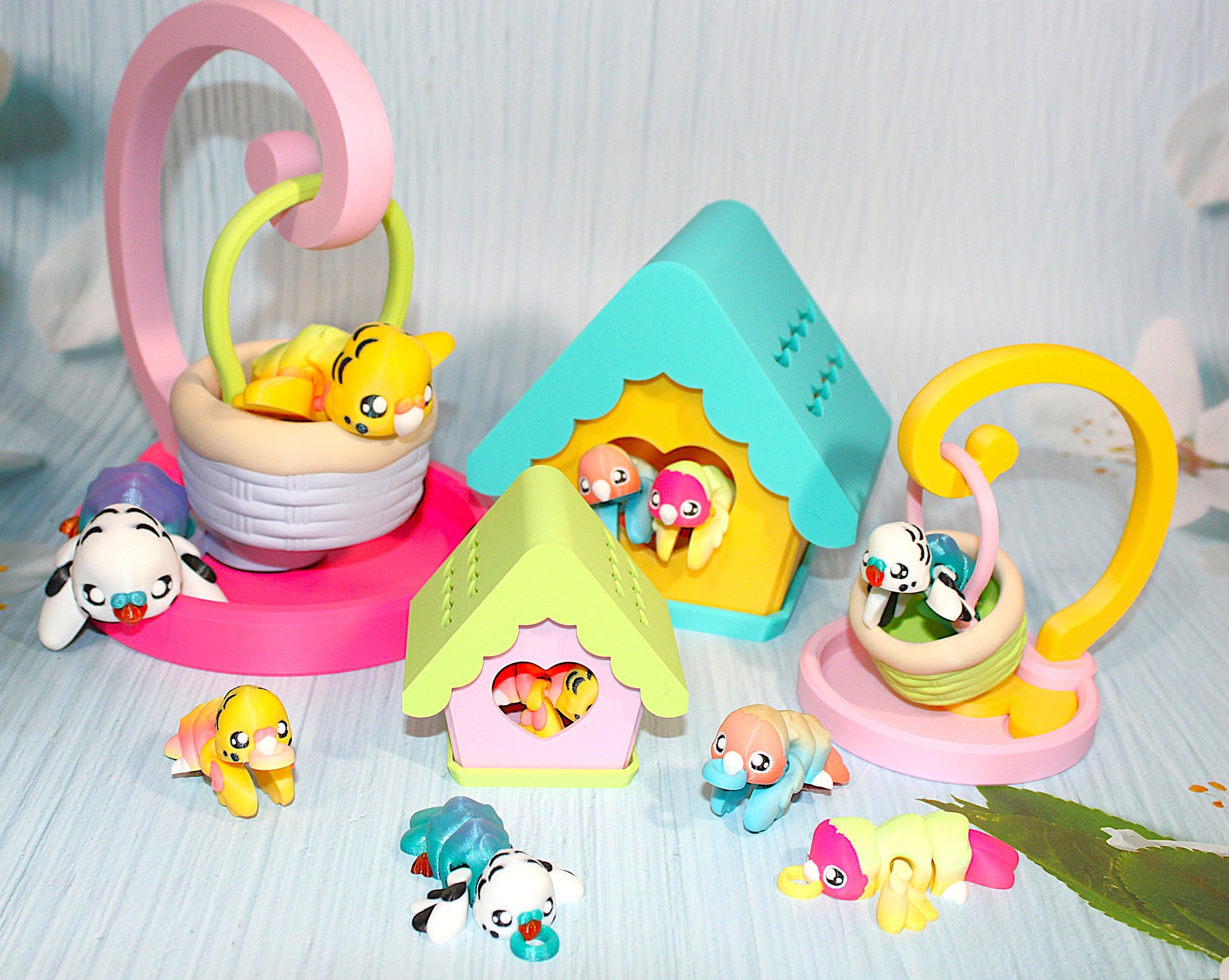 Love Birds and Friends with Swinging Basket or House Options-3d printed - Wonderland 3D Printing 