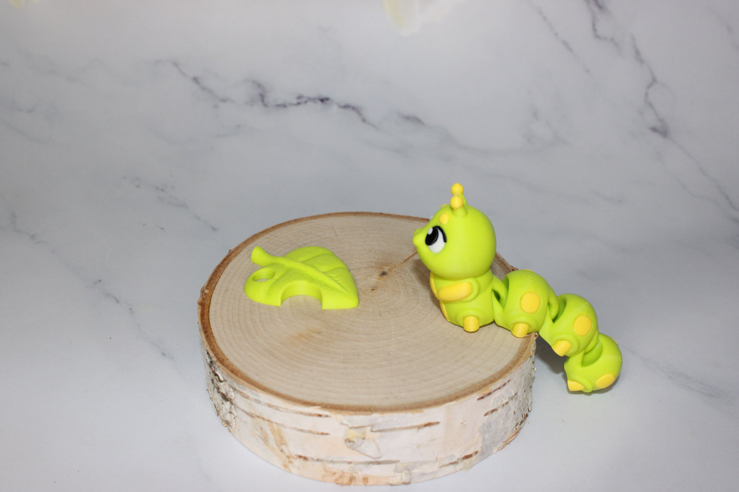 Caterpillar with Leaf or Keychain options 3D Printed Articulated Flexi Fidget