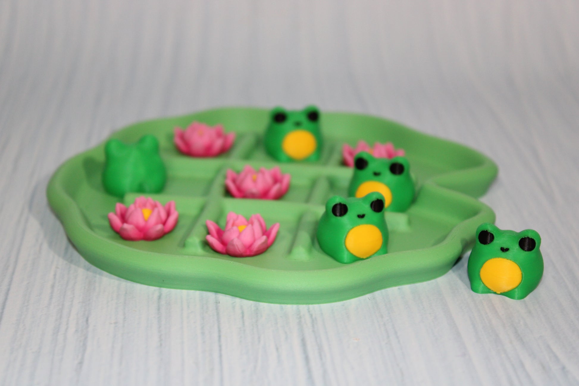 Tic Tac Toe Toad-3d printed - Wonderland 3D Printing 