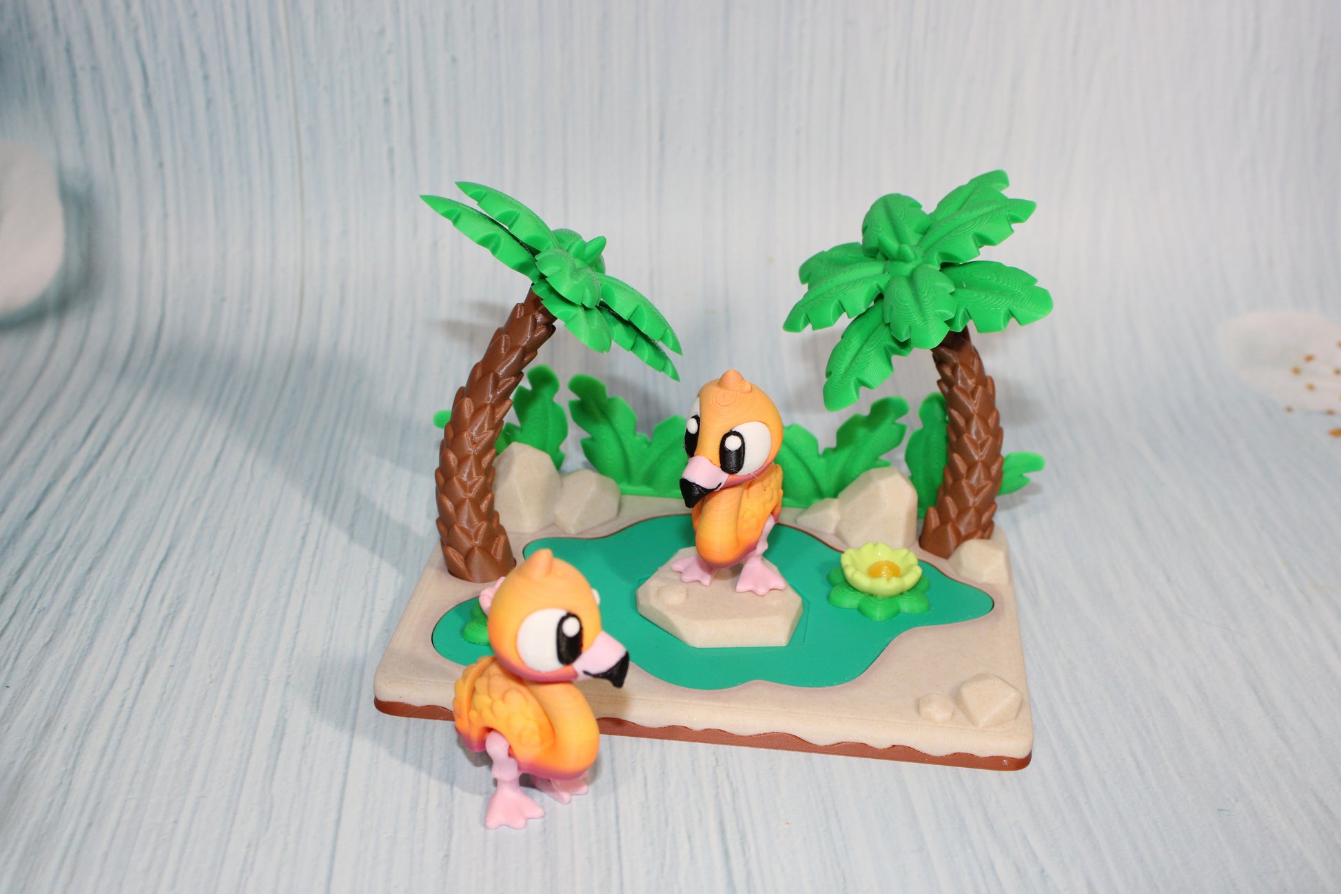 Flexi Flamingo and Mini Lagoon Showcase-3D Printed Flexi Fidget- Comes with 2 Flamingos - Wonderland 3D Printing 