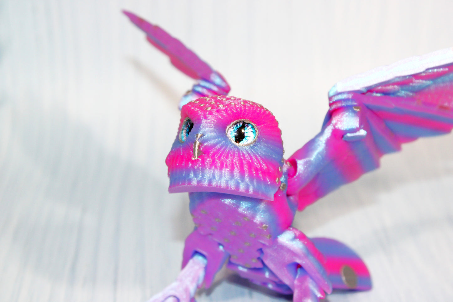 Snowy Owl with stand options-3D Printed Articulated Flexi Fidget Figurine - Wonderland 3D Printing 