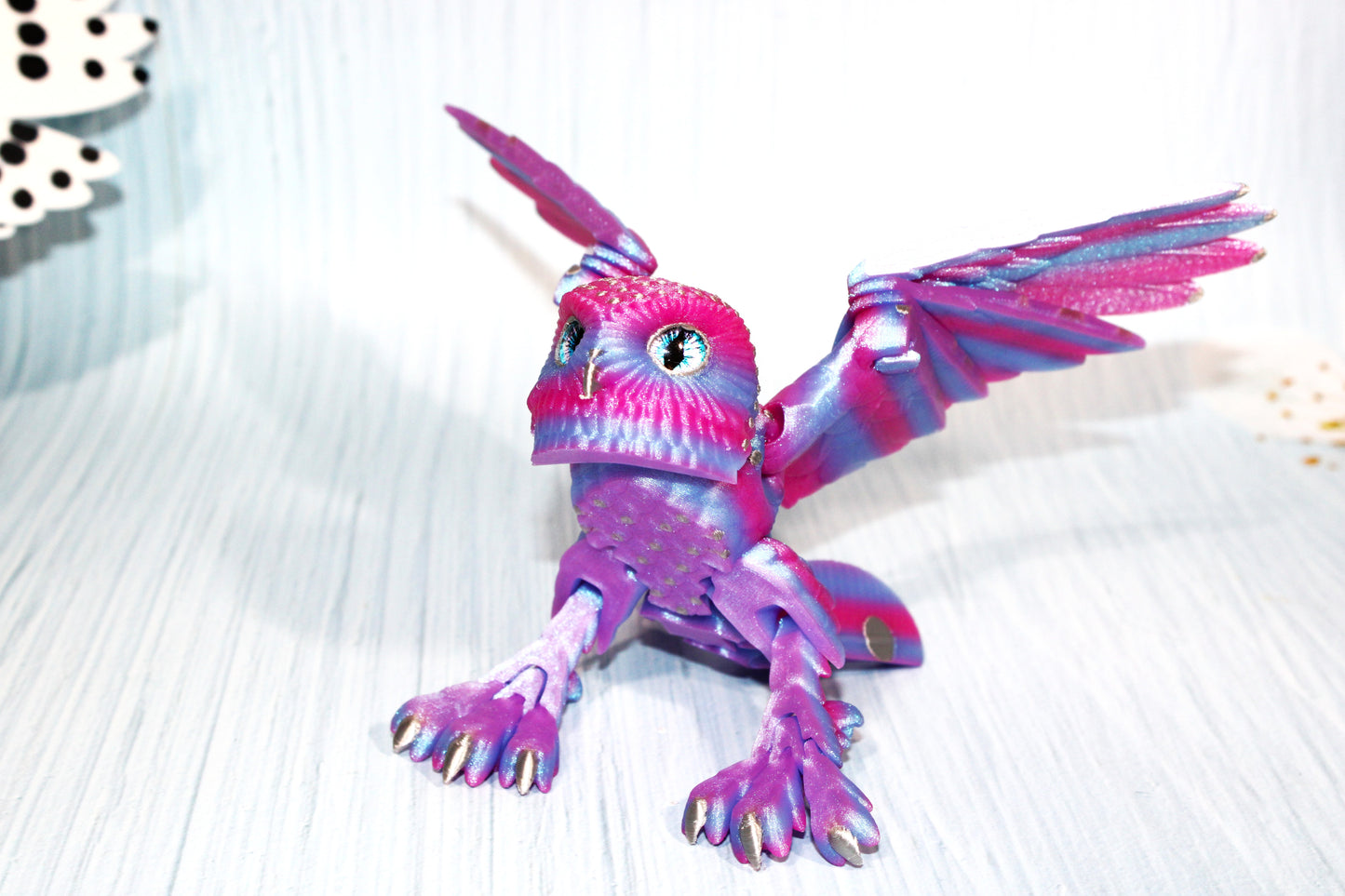 Snowy Owl with stand options-3D Printed Articulated Flexi Fidget Figurine - Wonderland 3D Printing 
