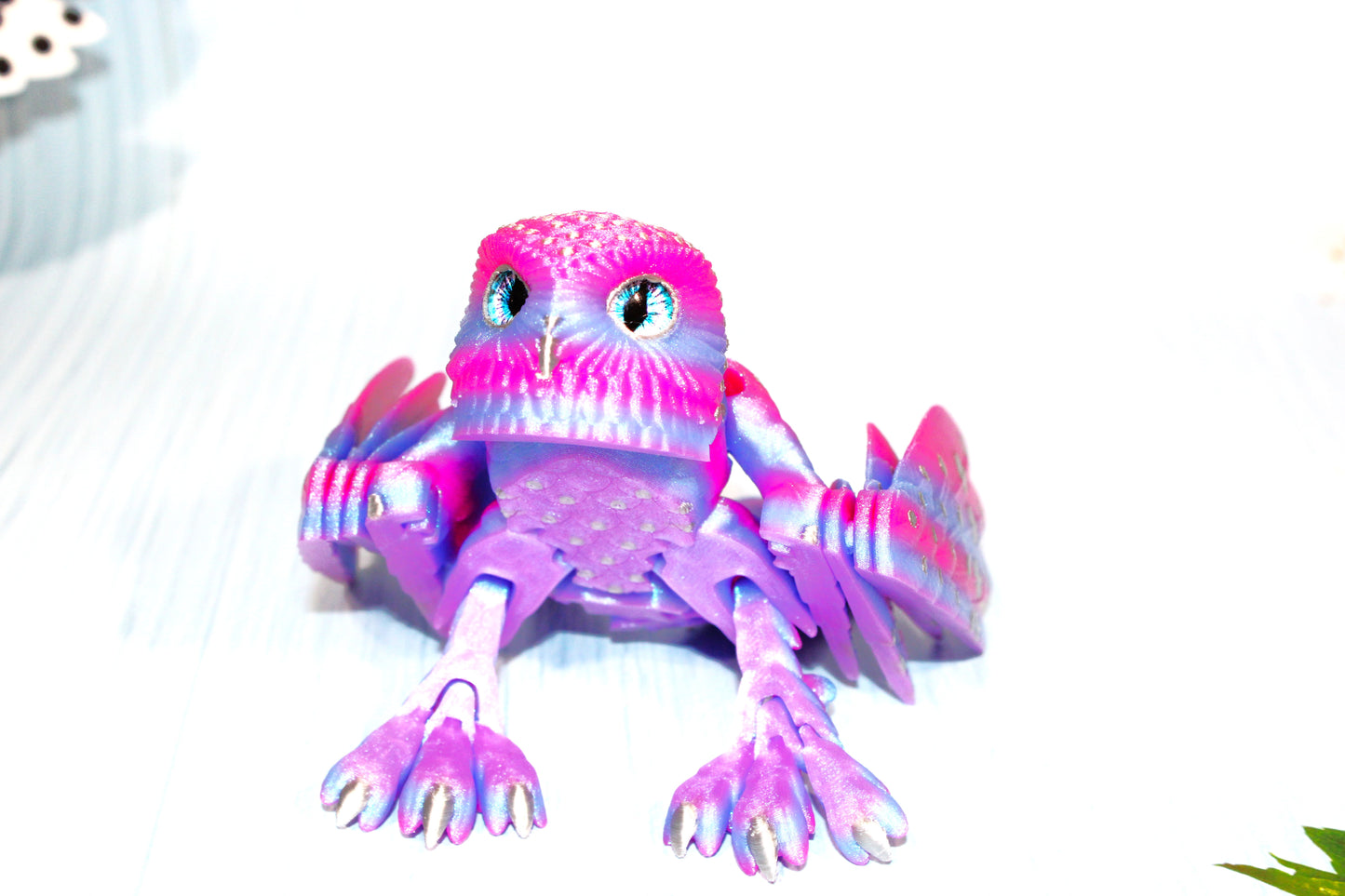 Snowy Owl with stand options-3D Printed Articulated Flexi Fidget Figurine - Wonderland 3D Printing 