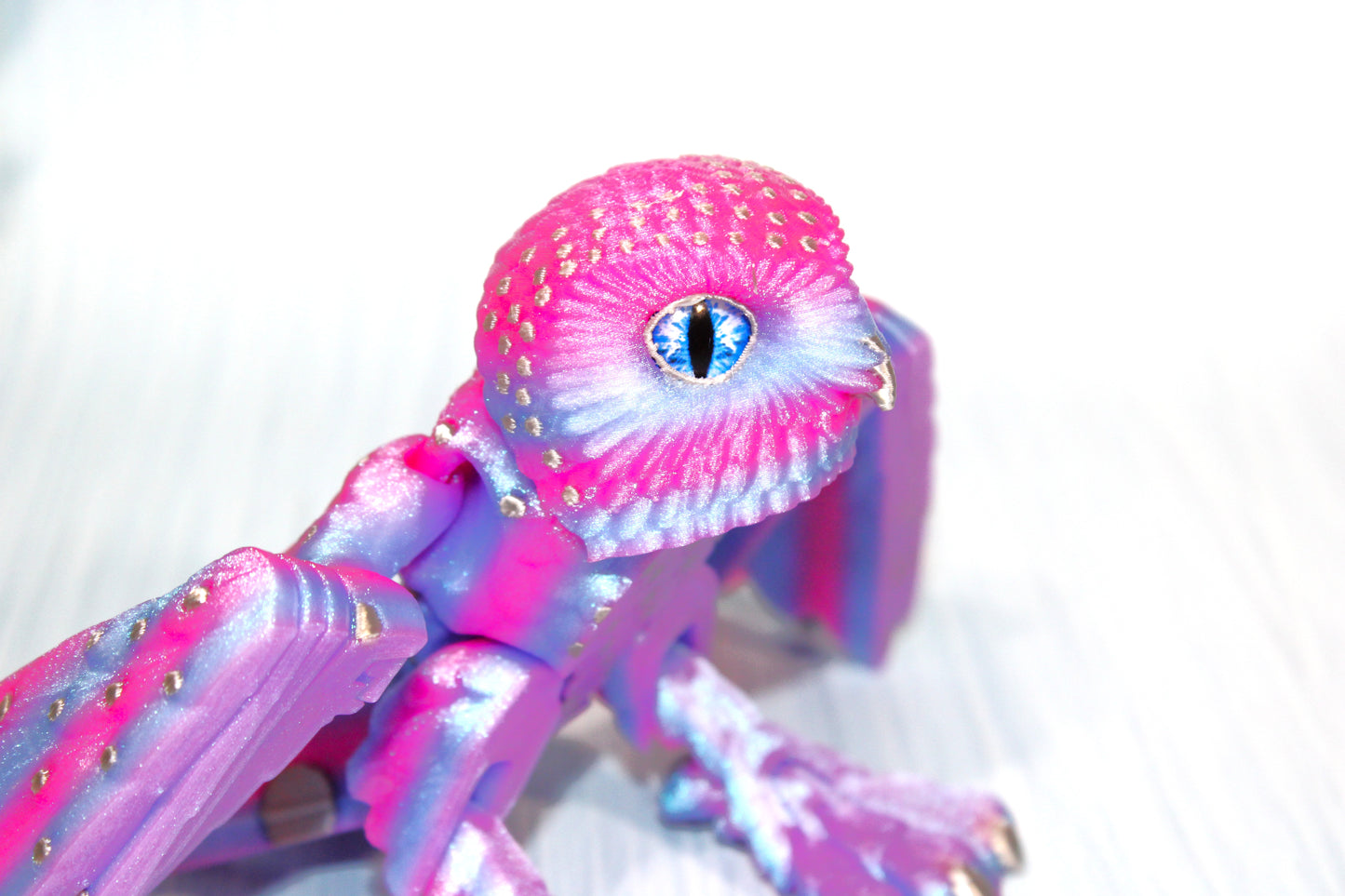Snowy Owl with stand options-3D Printed Articulated Flexi Fidget Figurine - Wonderland 3D Printing 