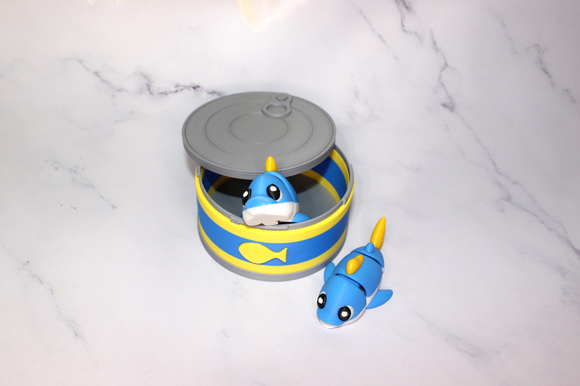 Tuna Fish with Can Container 3 Piece Set 2.5 inches 3D Printed Articulated Flexi Fidget - Wonderland 3D Printing 