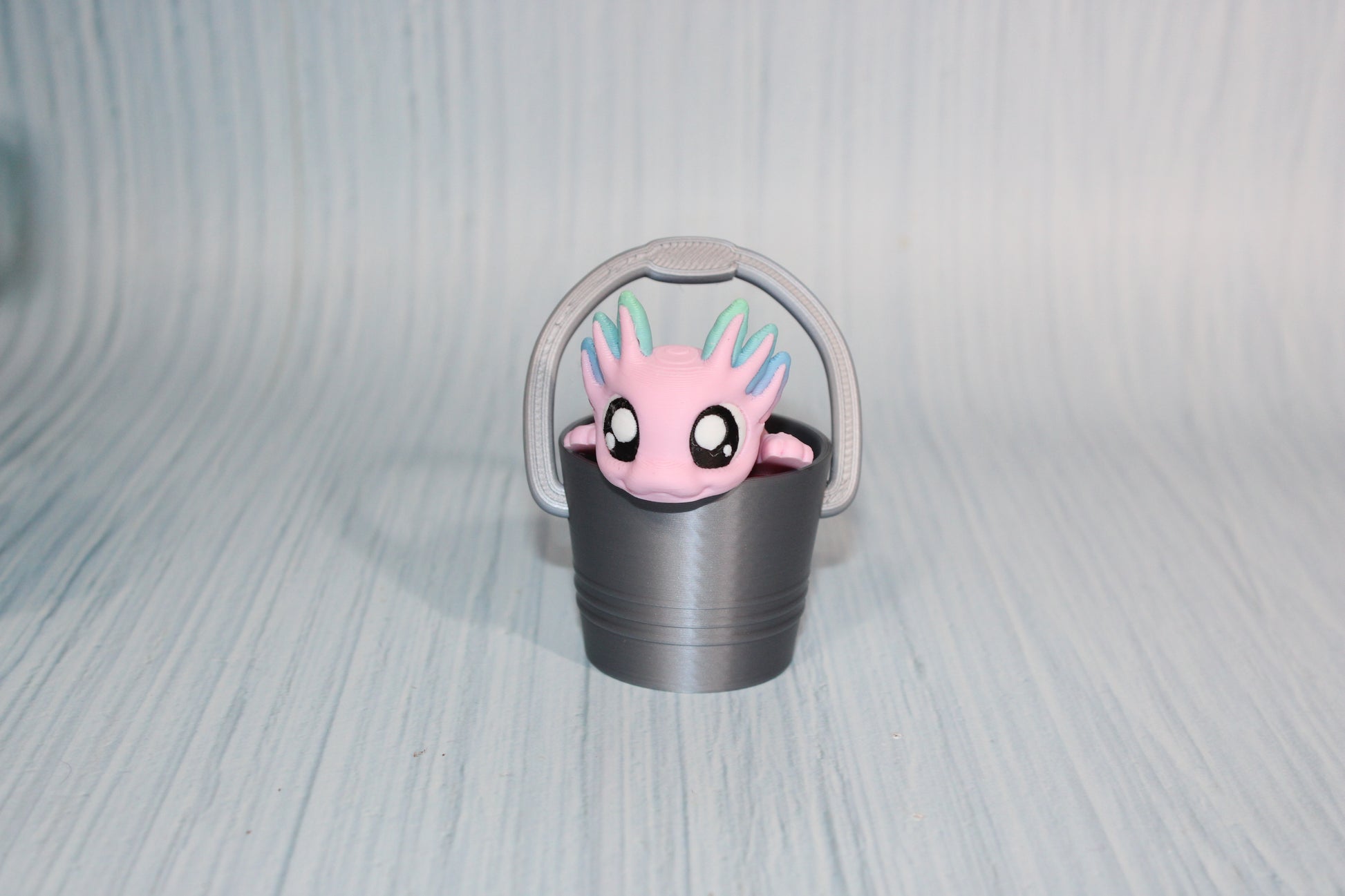 Axolotl Articulated Flexi Fidget Figurine- comes with pail - Wonderland 3D Printing 