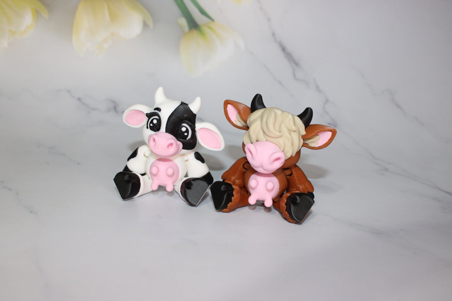Sitting Cows 3.5 inches :3D Printed Fully Articulated Flexi Fidget Figurine - Wonderland 3D Printing 