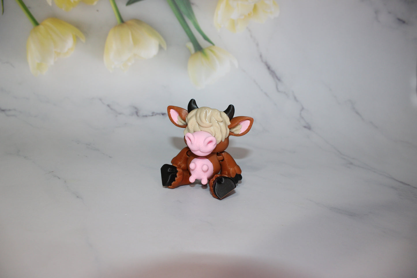 Sitting Cows 3.5 inches :3D Printed Fully Articulated Flexi Fidget Figurine - Wonderland 3D Printing 