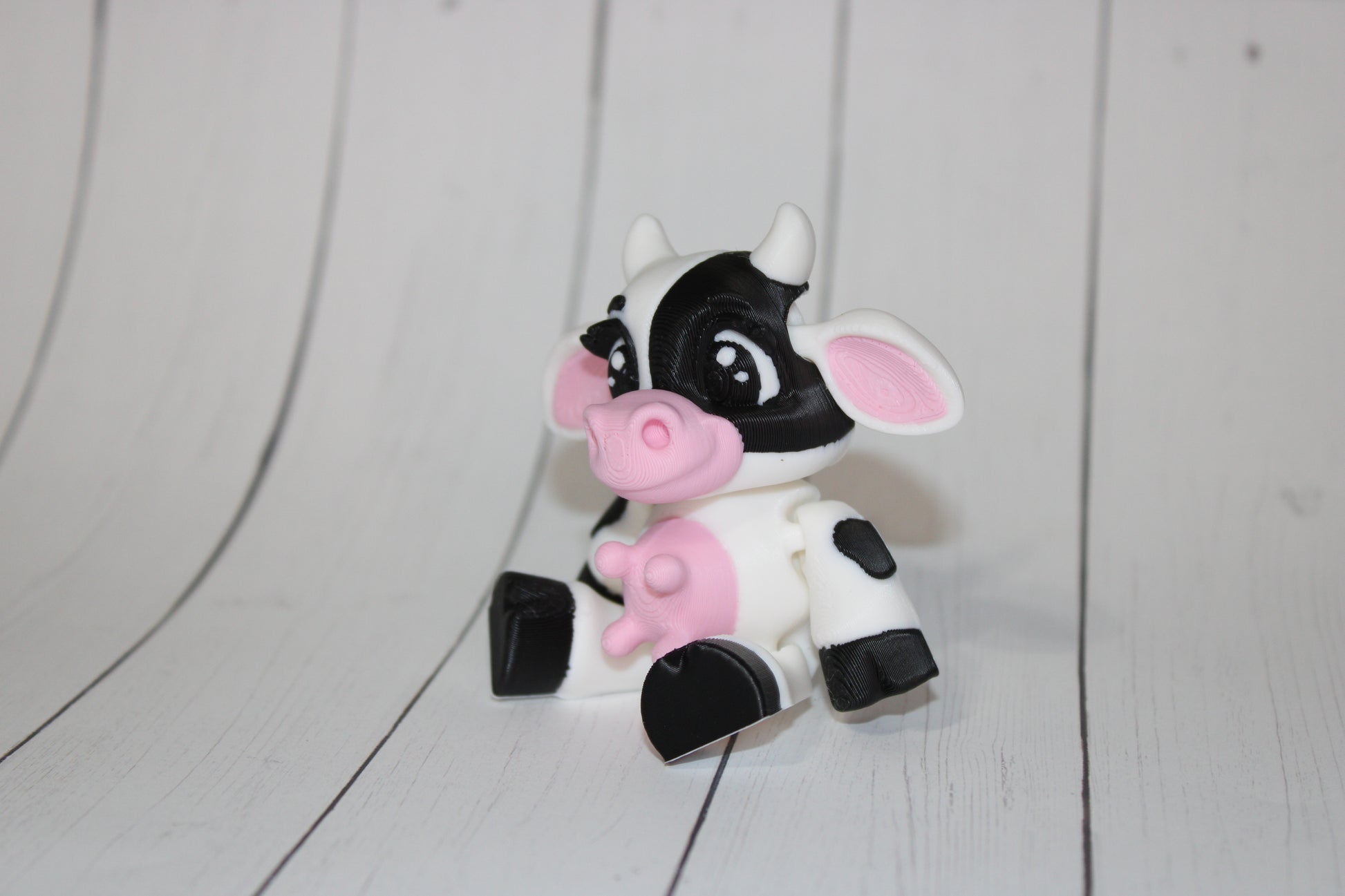 Sitting Cows 3.5 inches :3D Printed Fully Articulated Flexi Fidget Figurine - Wonderland 3D Printing 