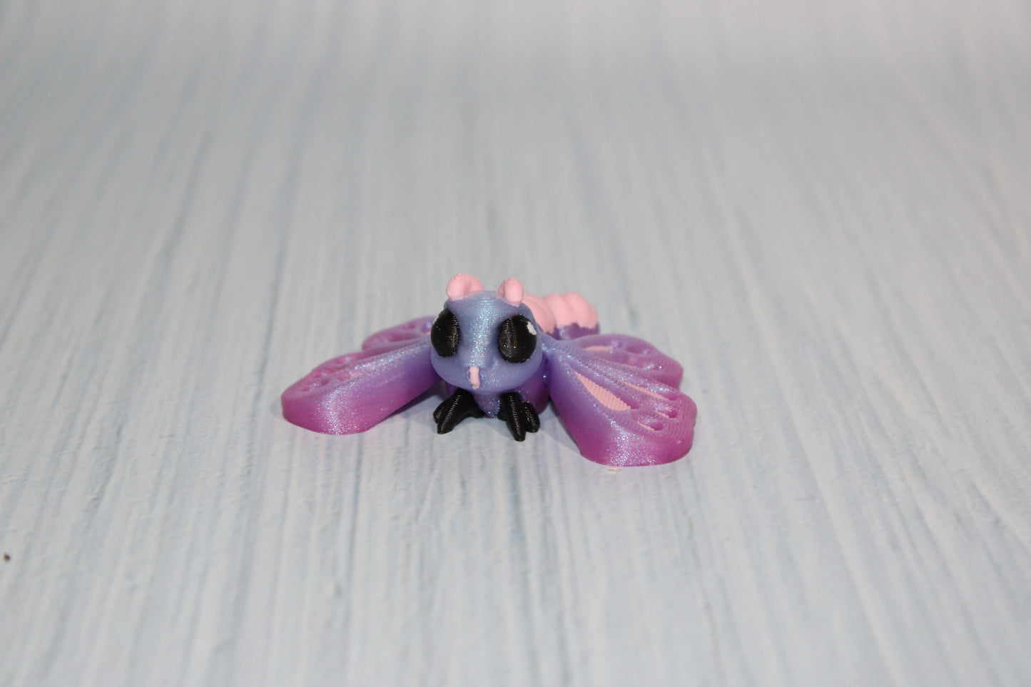 Tiny Bug Hatchlings 3D Printed Articulated Figurine - Wonderland 3D Printing 