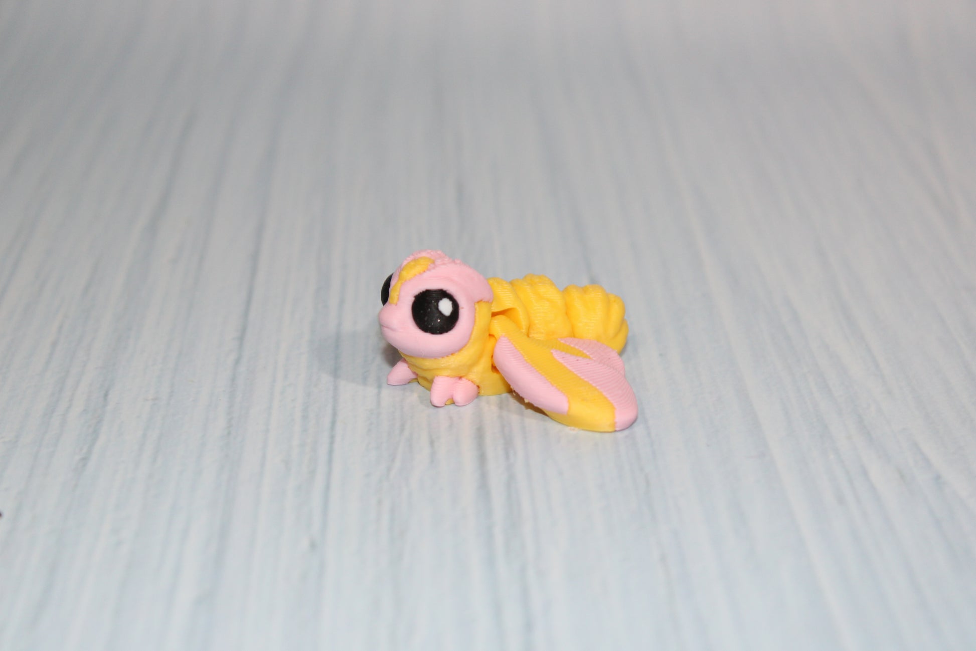 Tiny Bug Hatchlings 3D Printed Articulated Figurine - Wonderland 3D Printing 