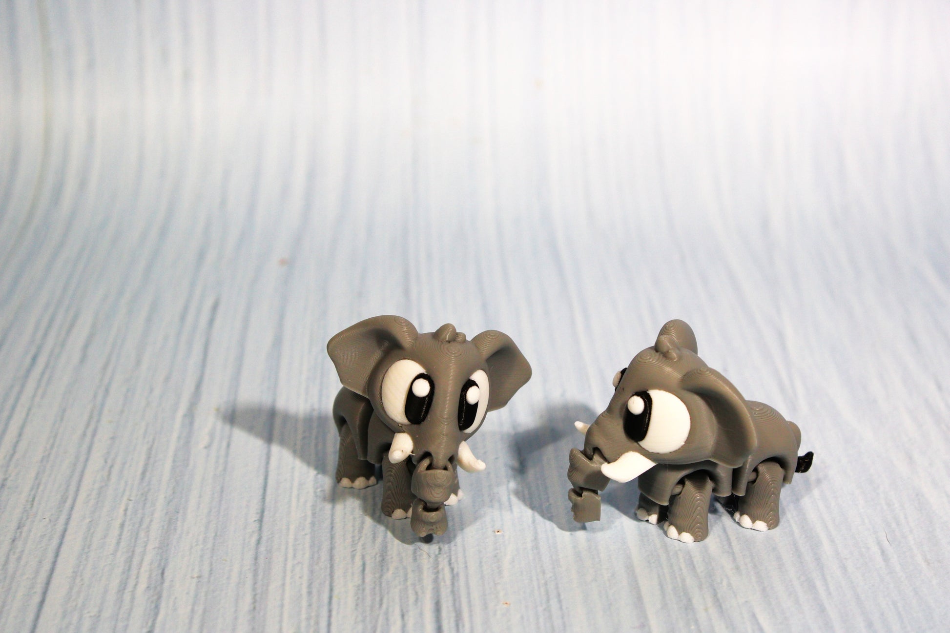 Flexi Elephant and Mini Safari Design Showcase-3D Printed Flexi Fidget- Comes with 2 Elephants) - Wonderland 3D Printing 