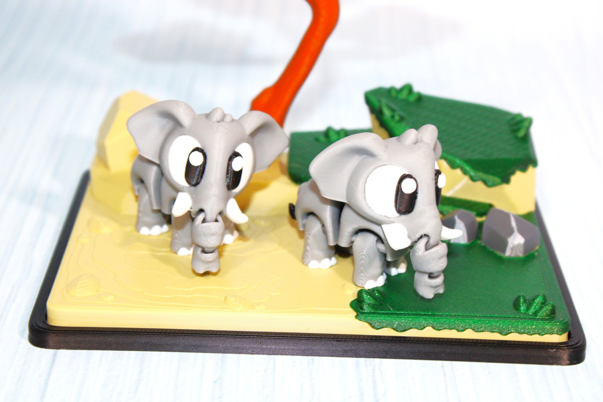 Flexi Elephant and Mini Safari Design Showcase-3D Printed Flexi Fidget- Comes with 2 Elephants) - Wonderland 3D Printing 