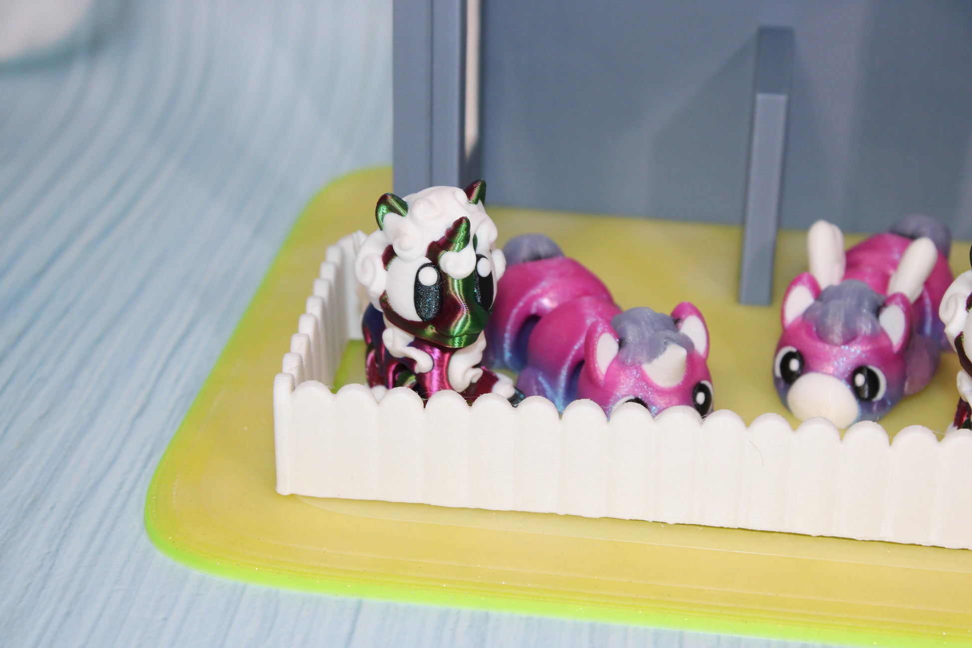3d printed Unicorn and Pony with Stable - Wonderland 3D Printing 