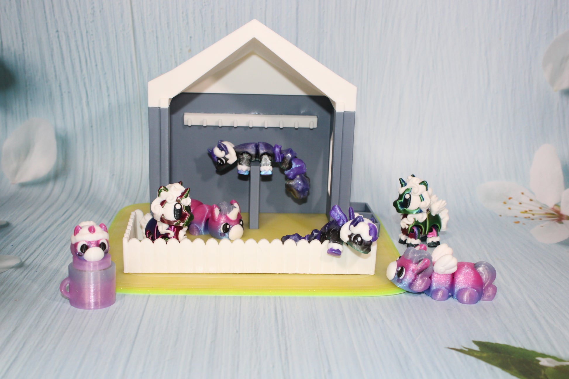 3d printed Unicorn and Pony with Stable - Wonderland 3D Printing 