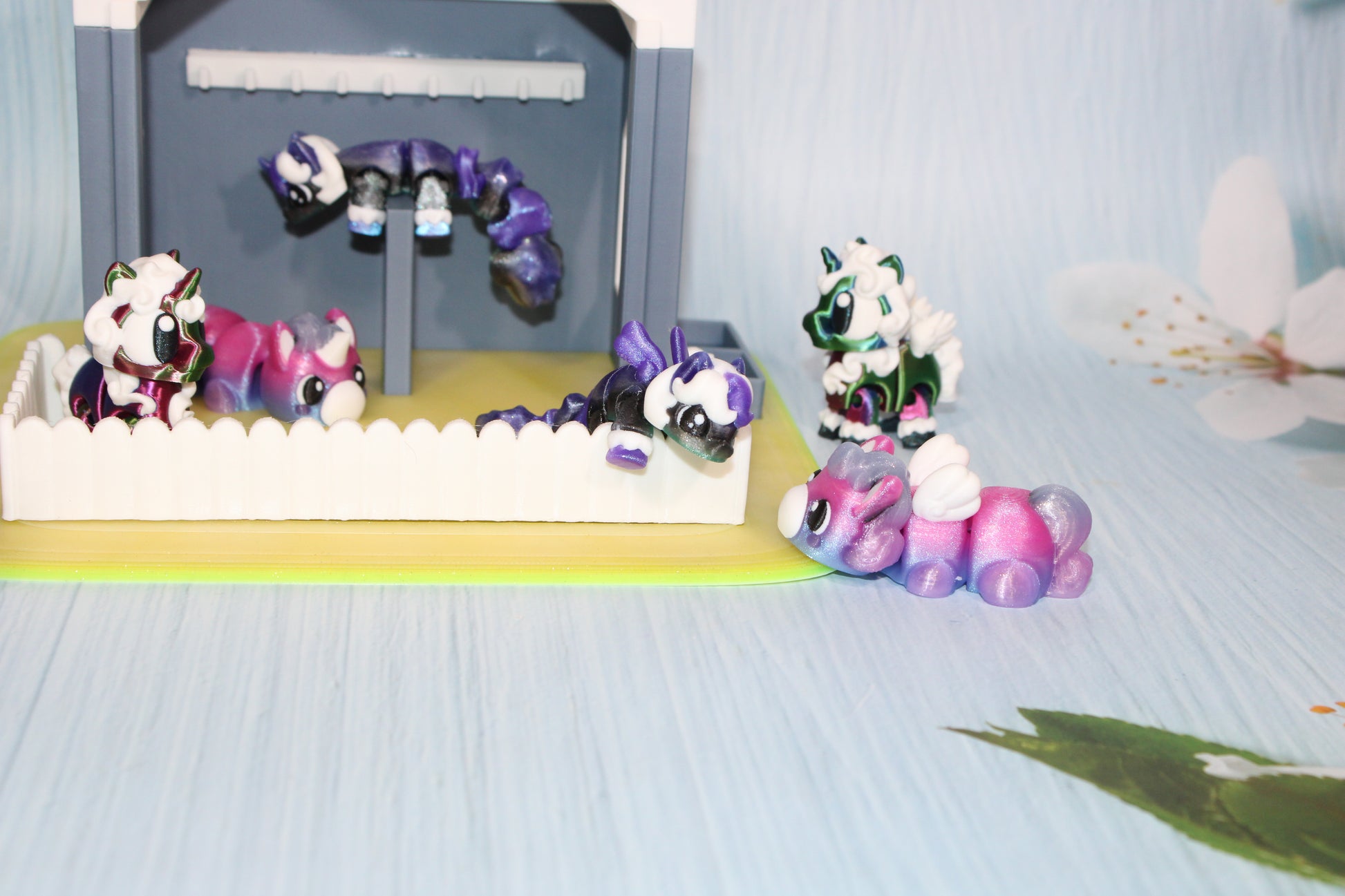 3d printed Unicorn and Pony with Stable - Wonderland 3D Printing 