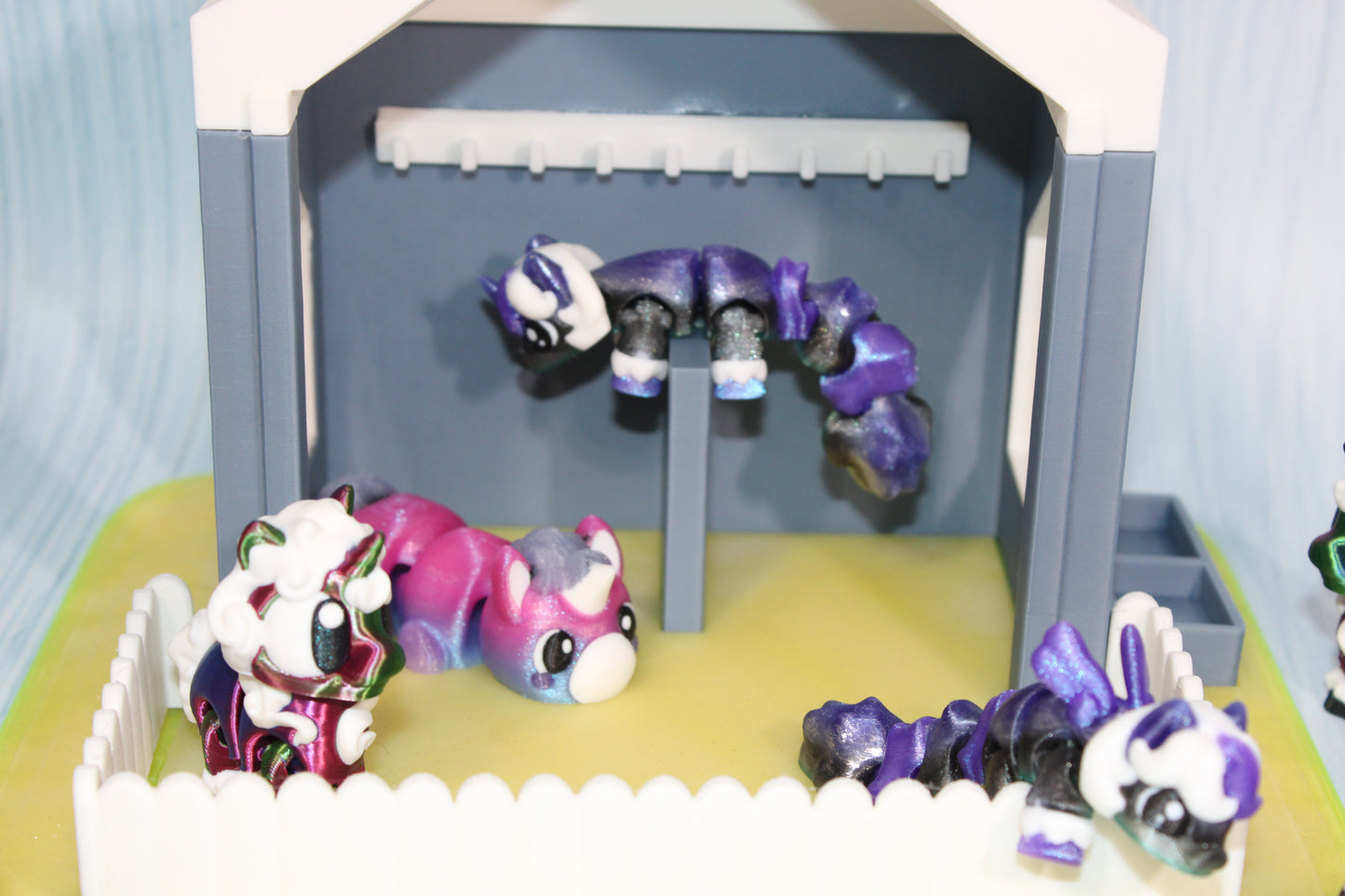 3d printed Unicorn and Pony with Stable - Wonderland 3D Printing 