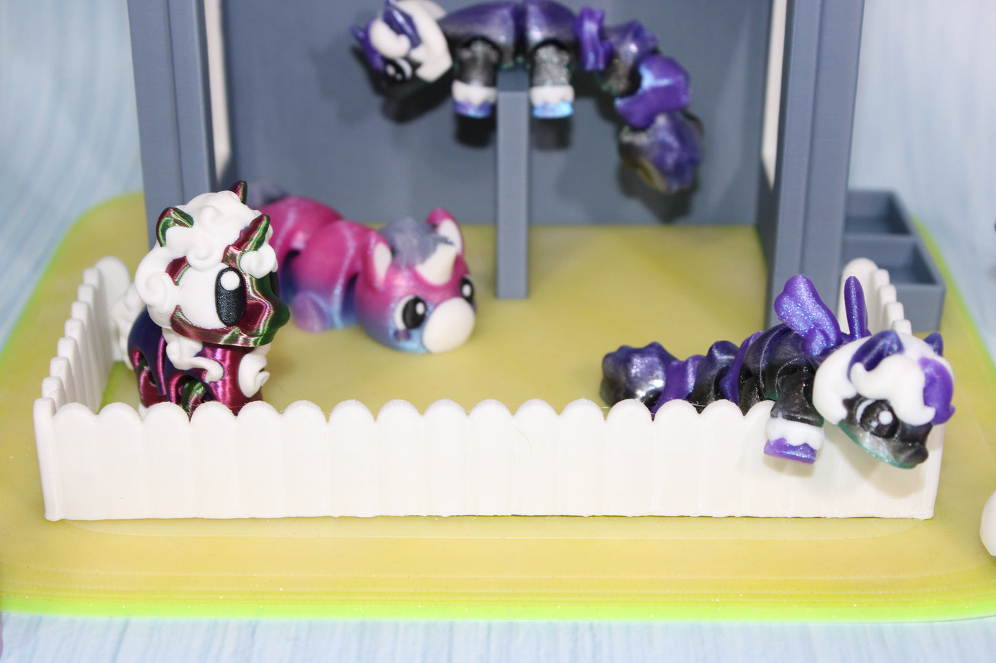 3d printed Unicorn and Pony with Stable - Wonderland 3D Printing 
