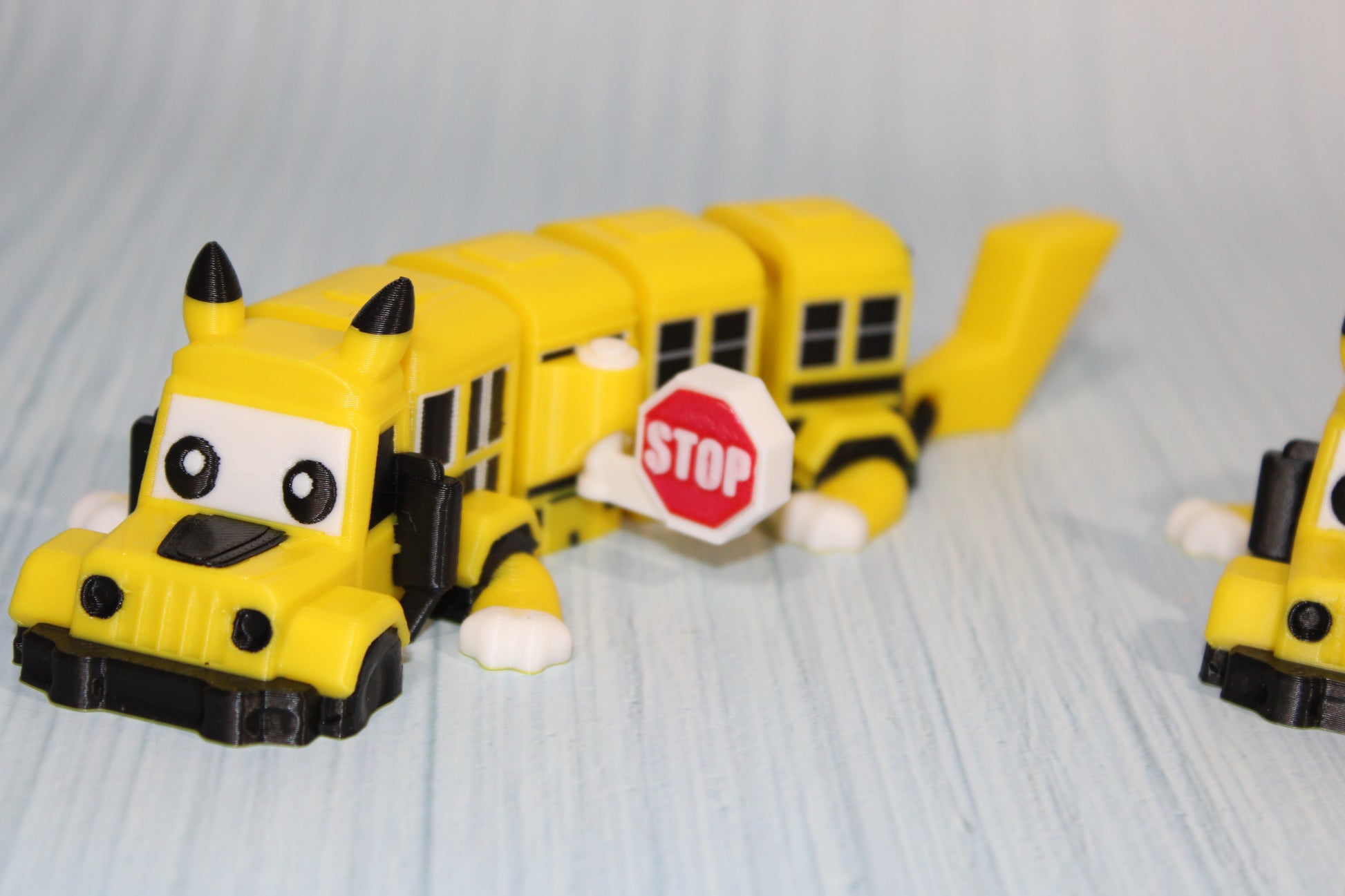 School Bus Dragon 7" - Wonderland 3D Printing 