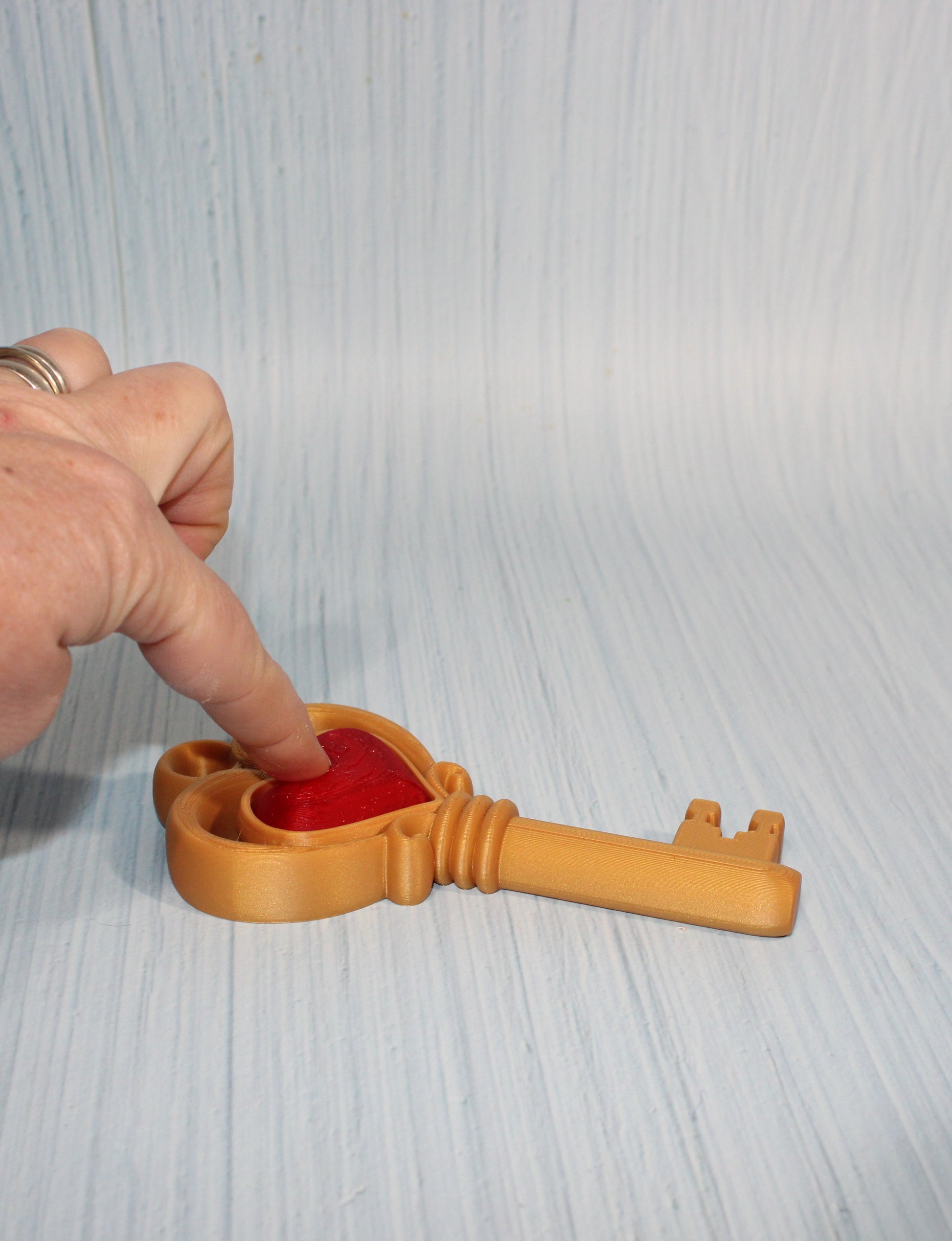 3d Printed Heart Key Clicker 5.5" - Wonderland 3D Printing 