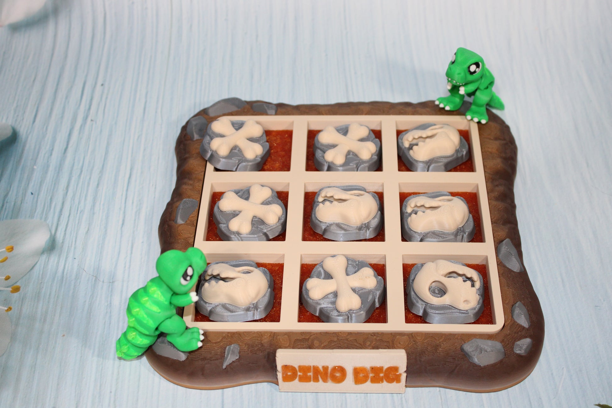 Dino Tic Tac Toe Game 3d printed - Wonderland 3D Printing 