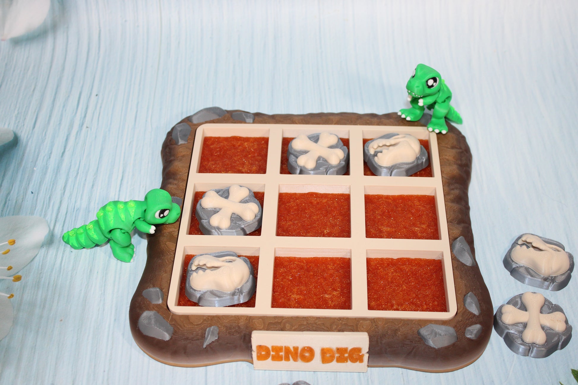 Dino Tic Tac Toe Game 3d printed - Wonderland 3D Printing 