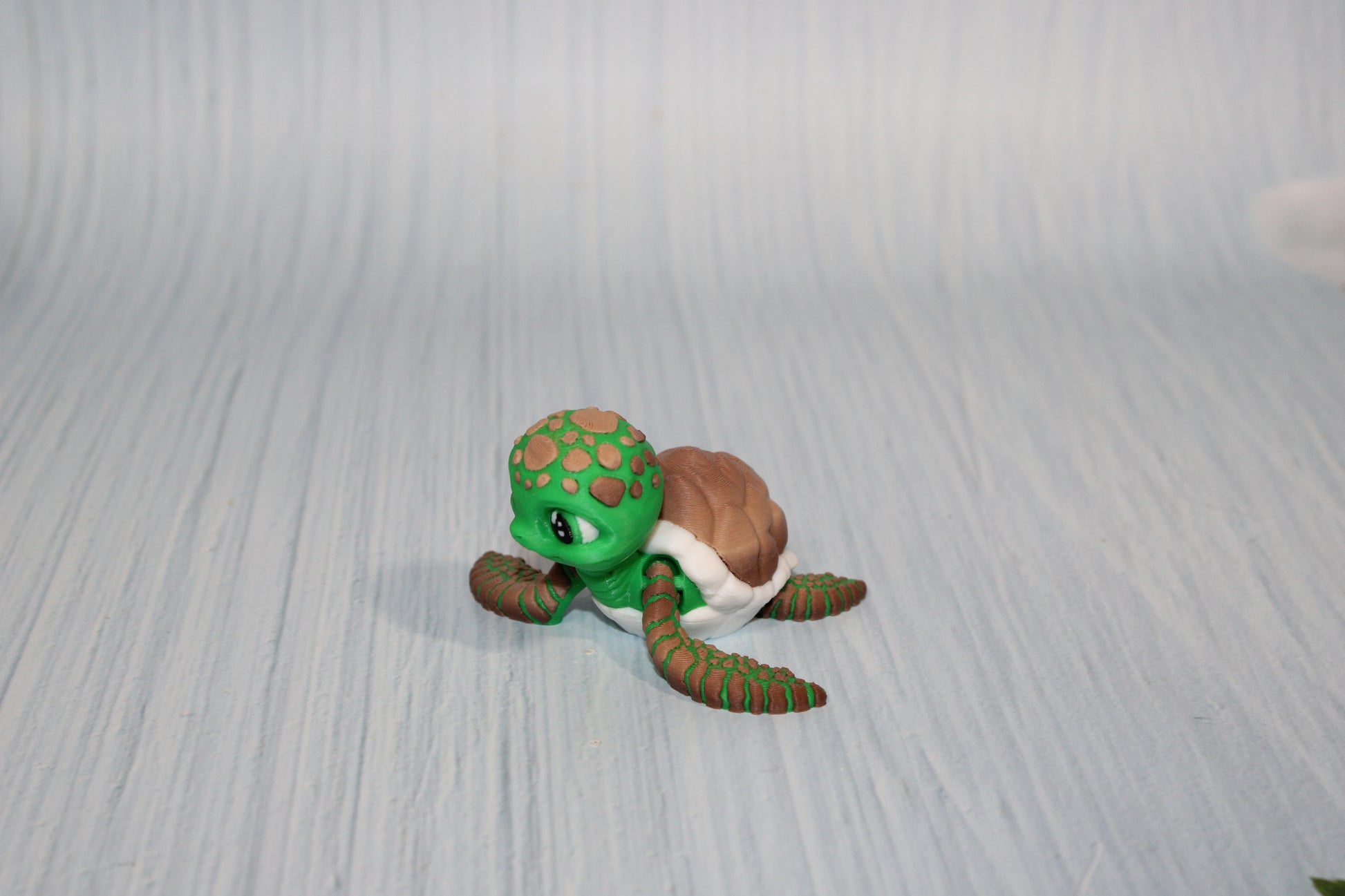 3D Printed tiny sea turtle 2.5" - Wonderland 3D Printing 