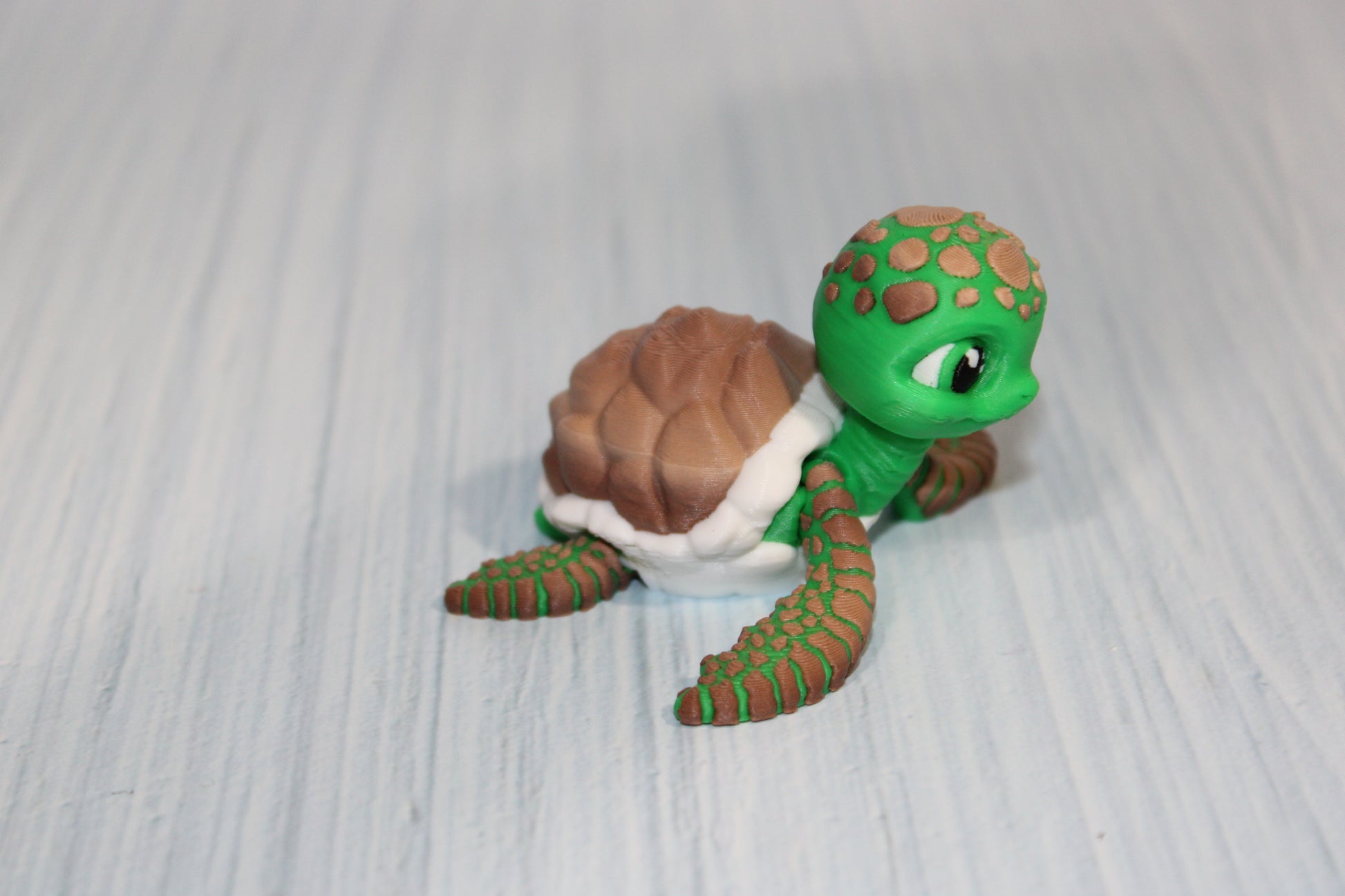 3D Printed tiny sea turtle 2.5" - Wonderland 3D Printing 