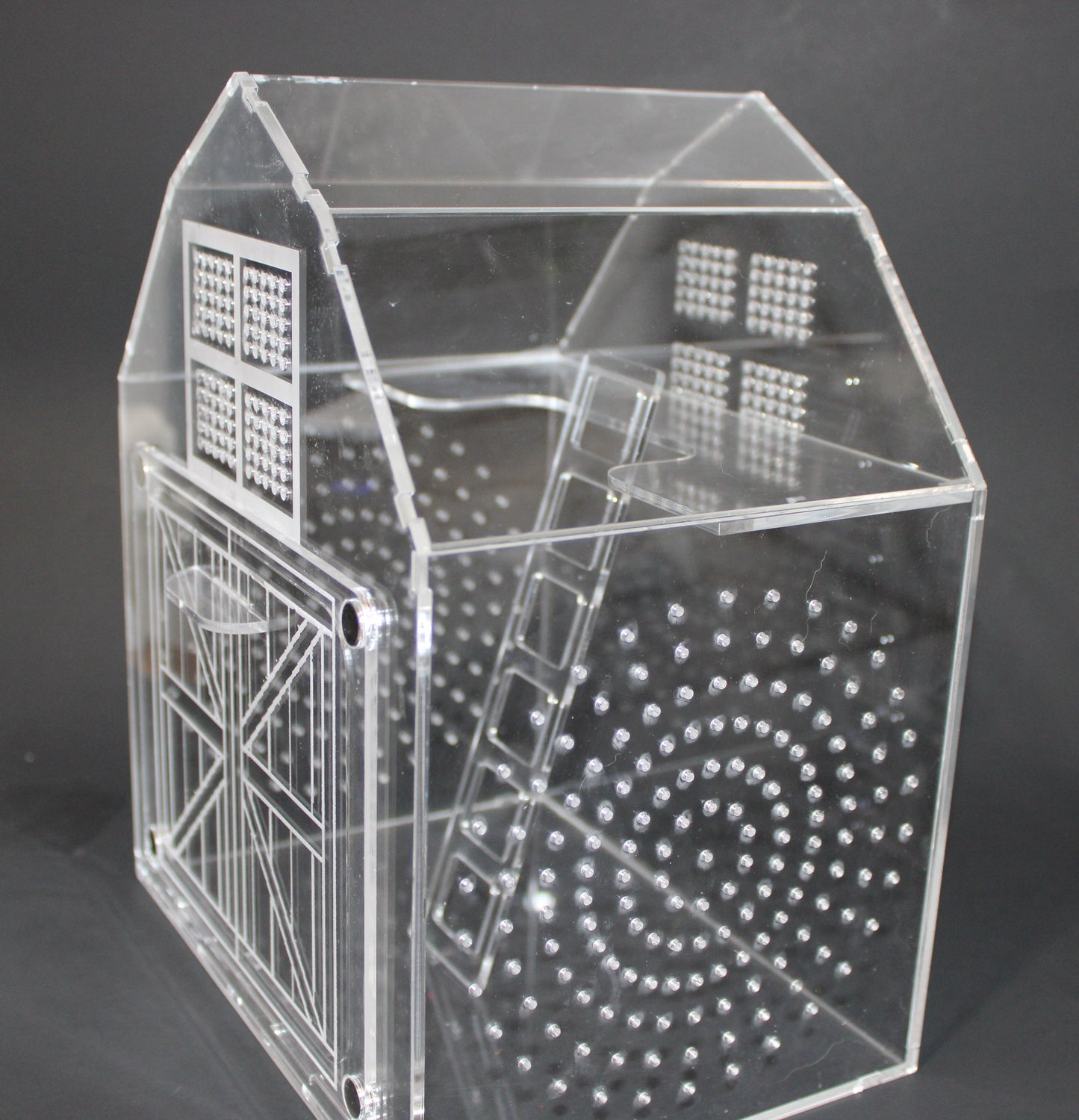 Custom Jumping Spider Enclosure Barn 10x8x6" - Wonderland 3D Printing 