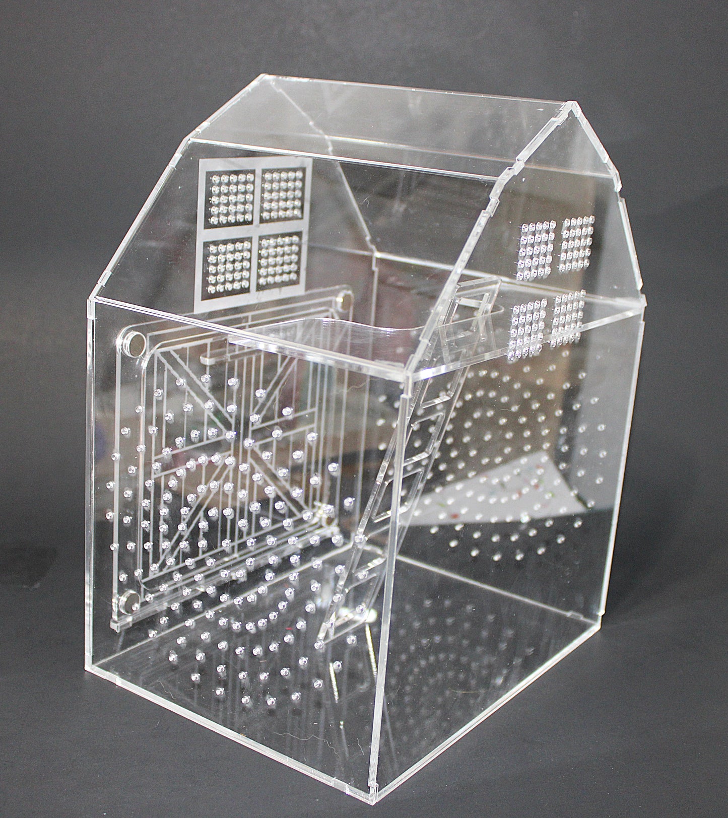 Custom Jumping Spider Enclosure Barn 10x8x6" - Wonderland 3D Printing 