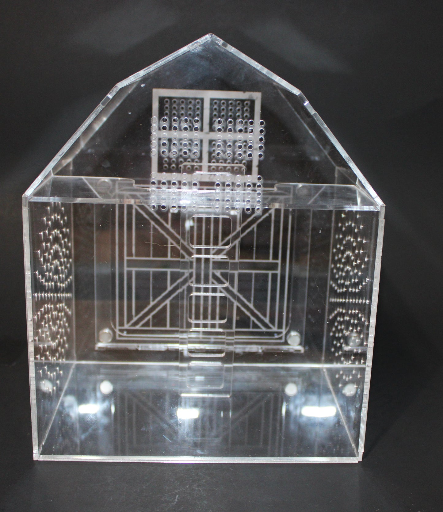 Custom Jumping Spider Enclosure Barn 10x8x6" - Wonderland 3D Printing 