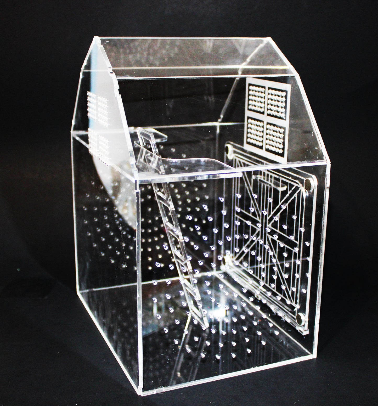 Custom Jumping Spider Enclosure Barn 10x8x6" - Wonderland 3D Printing 