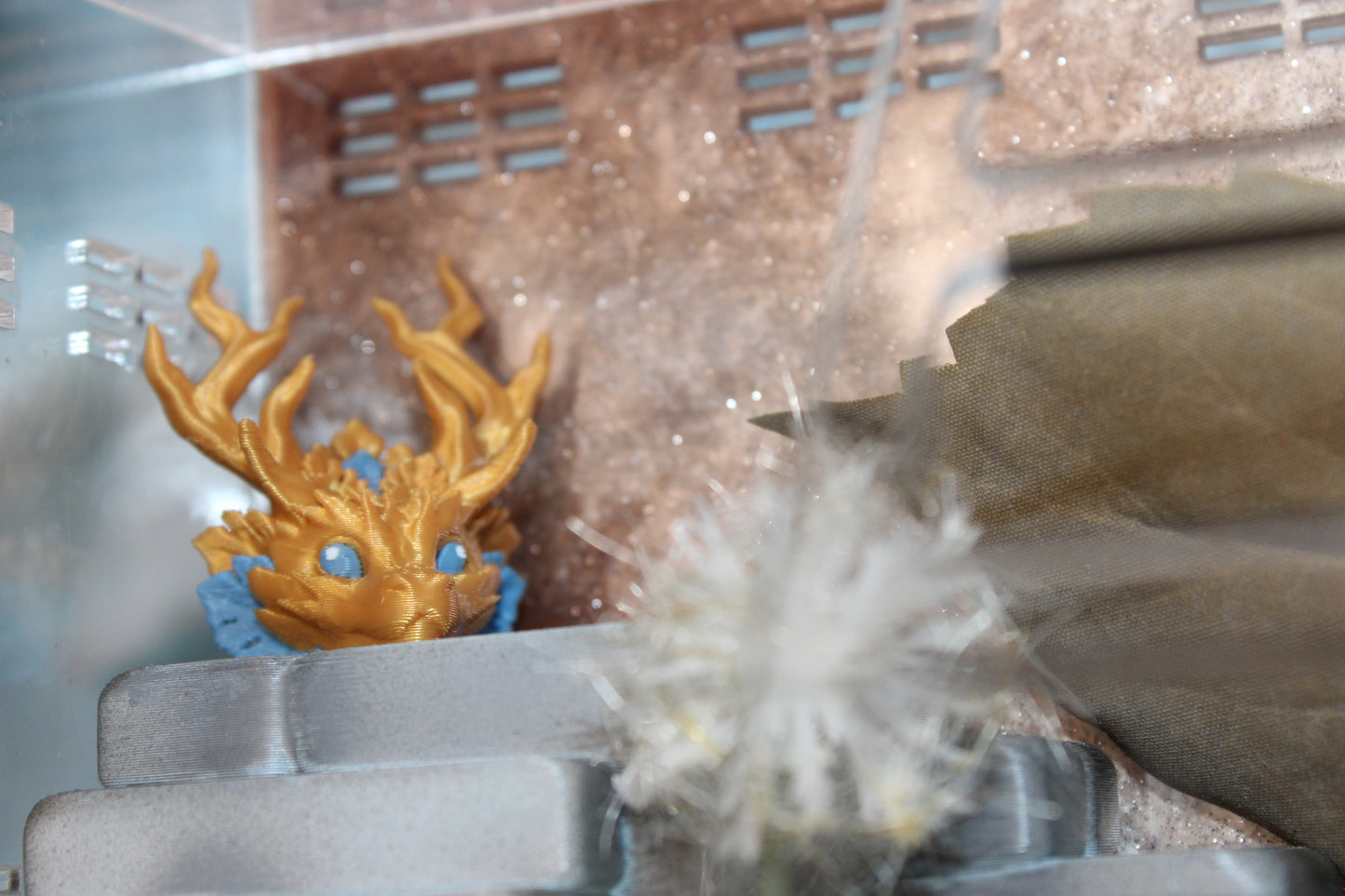 Fully Decorated Custom Jumping Spider Enclosure Castle 9x8x6" - Wonderland 3D Printing 