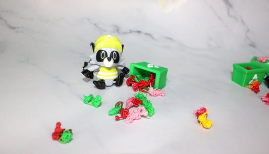 Trashman Raccoon 2 inches 3D Printed Articulated Figurine-Comes with Recycle Bin - Wonderland 3D Printing 