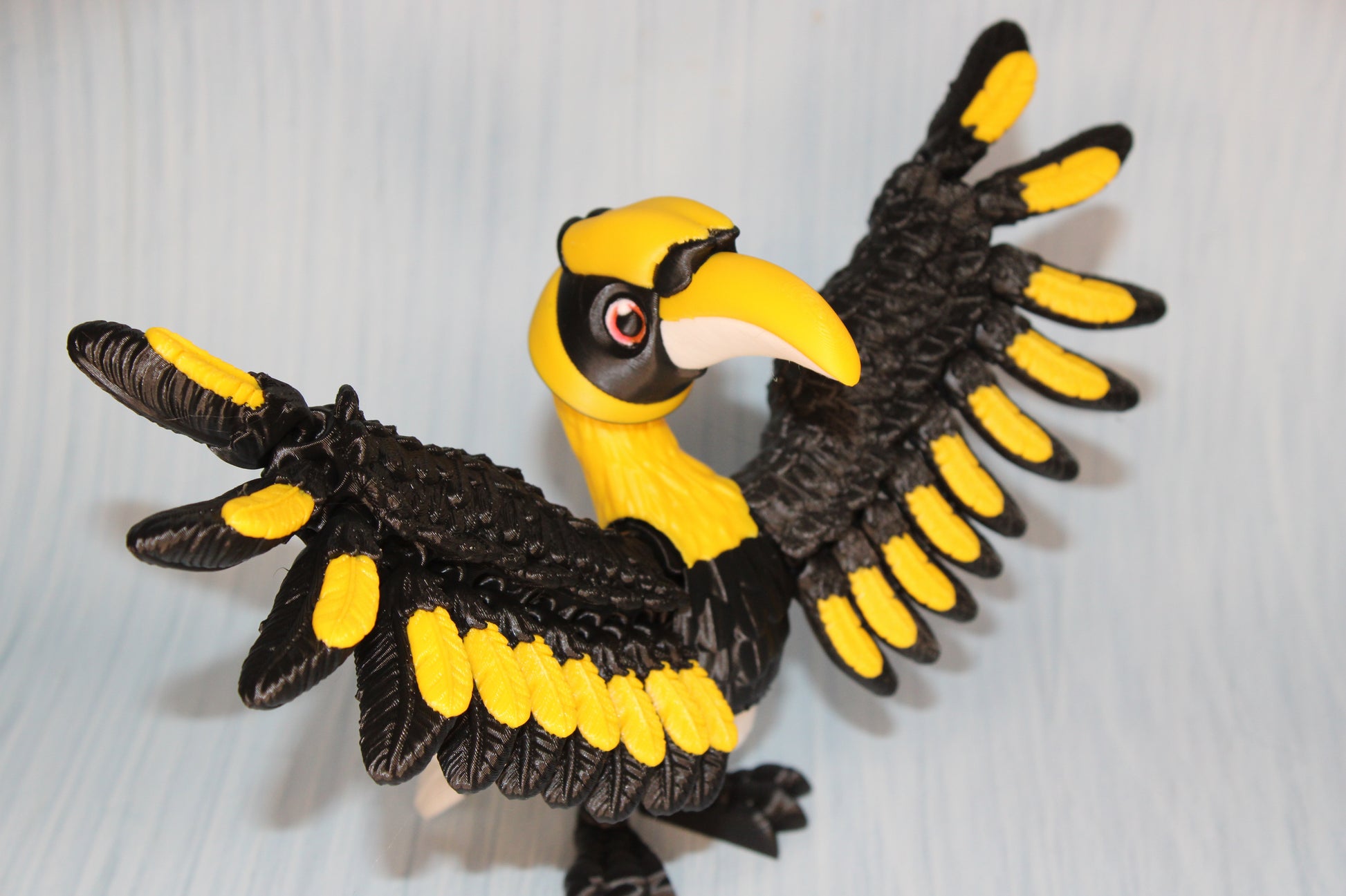 Great Horned Bill 9" wingspan 6.75" tall - Wonderland 3D Printing 
