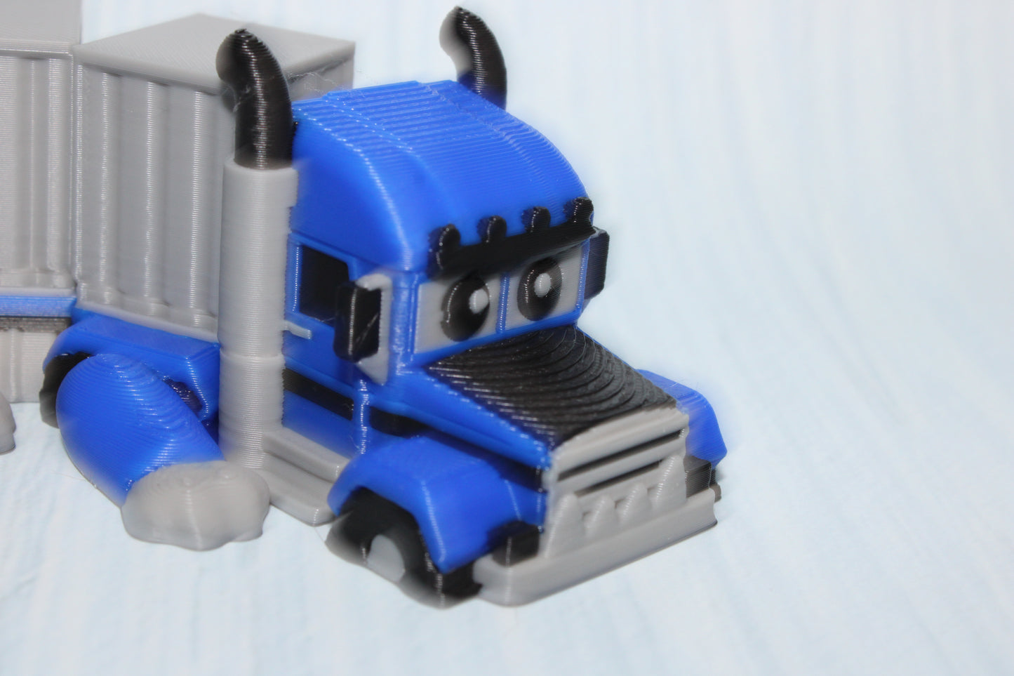 Semi Truck Dragon 7" - Wonderland 3D Printing 