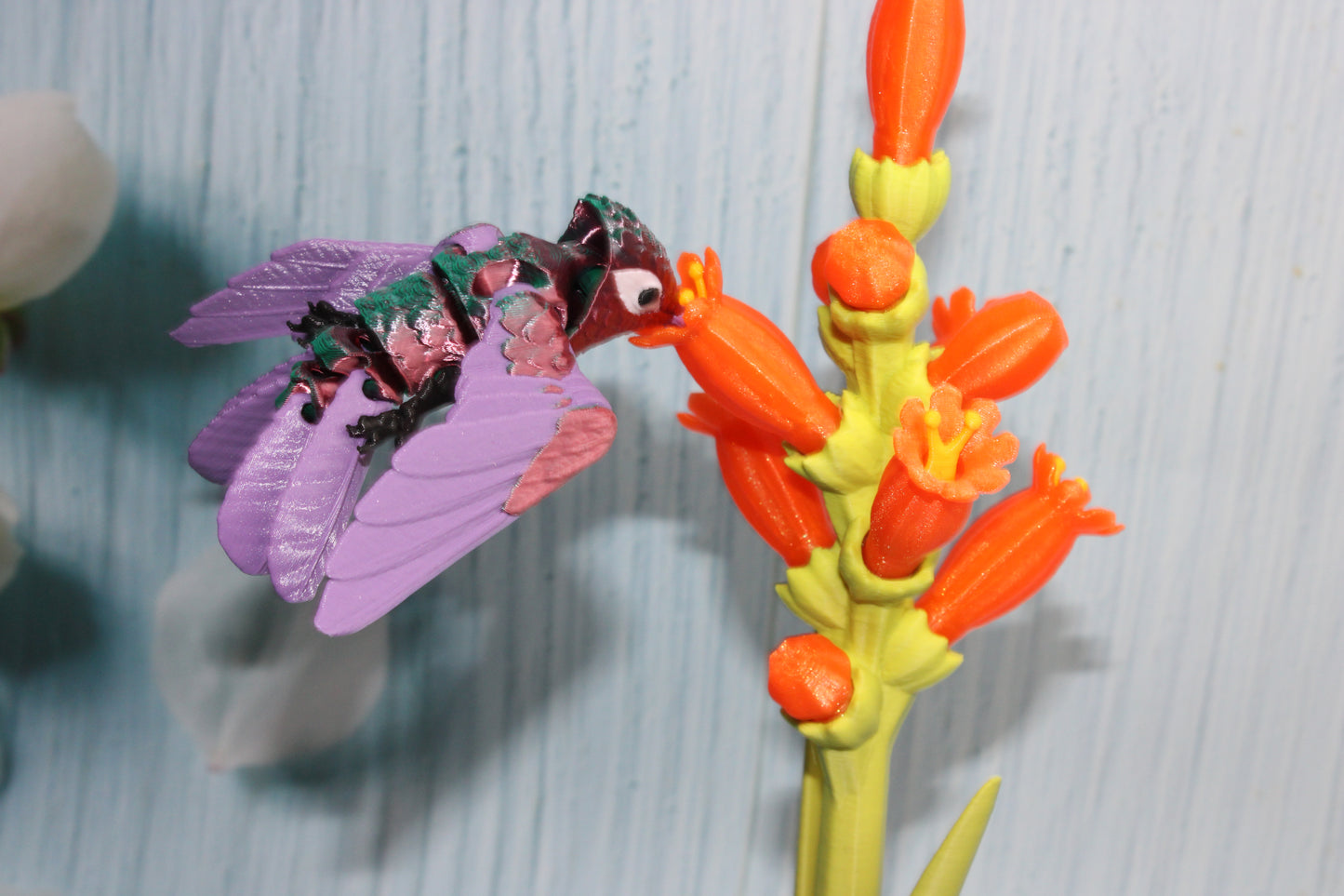 Hummingbird with Flower Display Options - Wonderland 3D Printing 