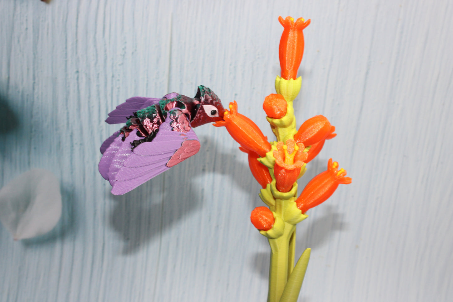 Hummingbird with Flower Display Options - Wonderland 3D Printing 
