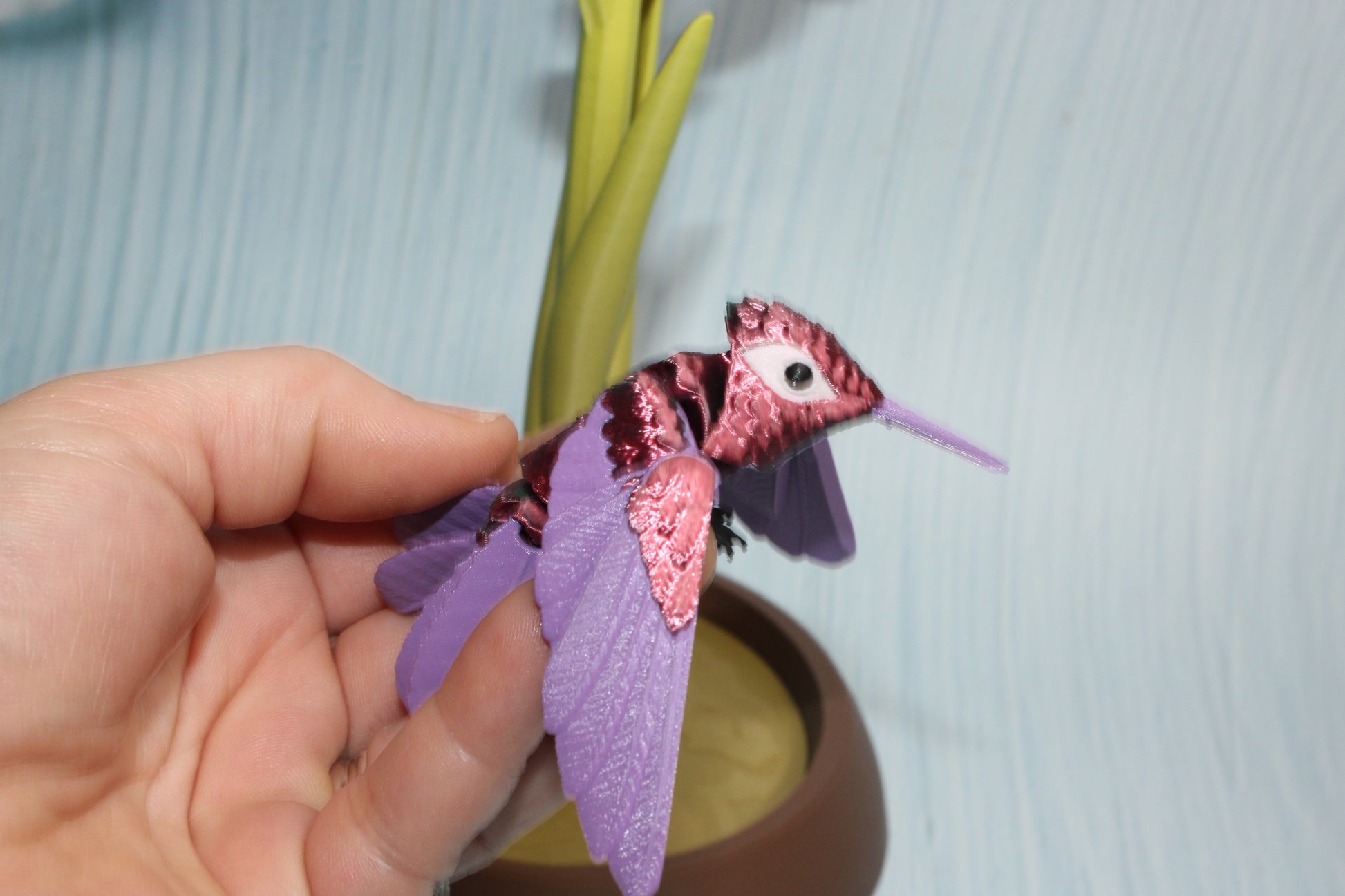 Hummingbird with Flower Display Options - Wonderland 3D Printing 